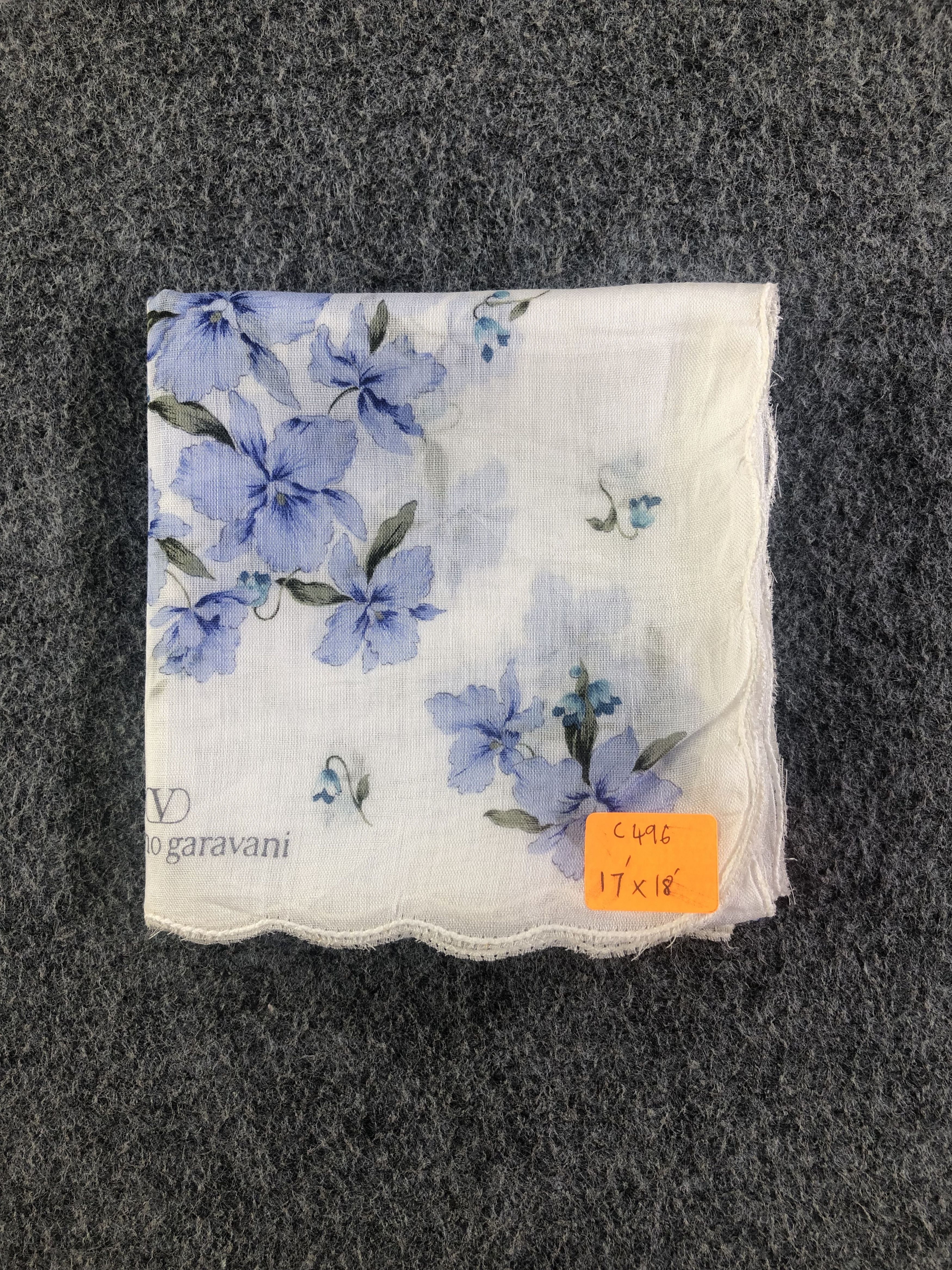 Vintage Valentino Garavani Handkerchief / Bandana / Neckerchief C496 Size ONE SIZE - 6 Thumbnail