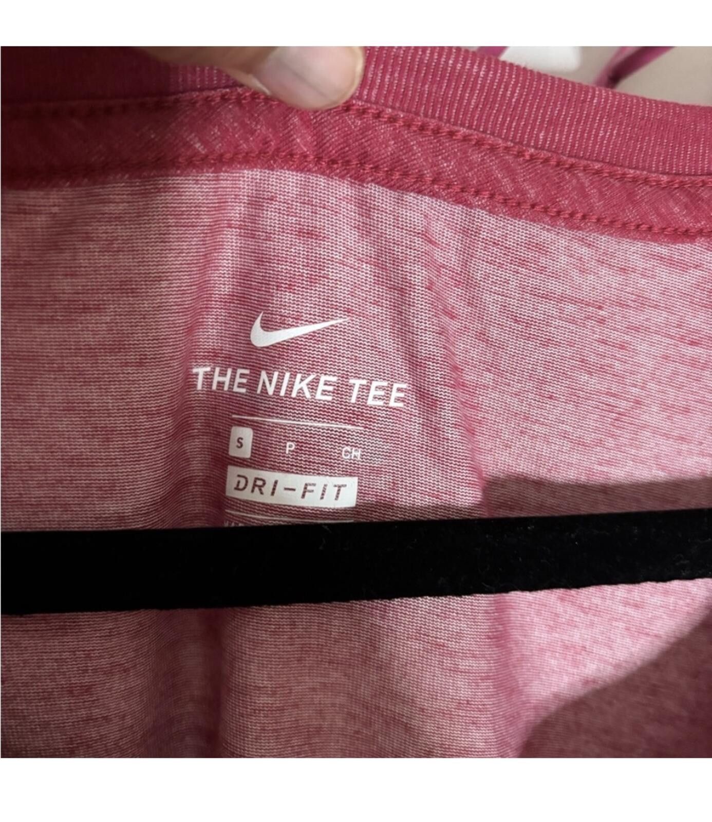Nike (Nike) Women's Red T-Shirt Size S / US 4 / IT 40 - 6 Thumbnail