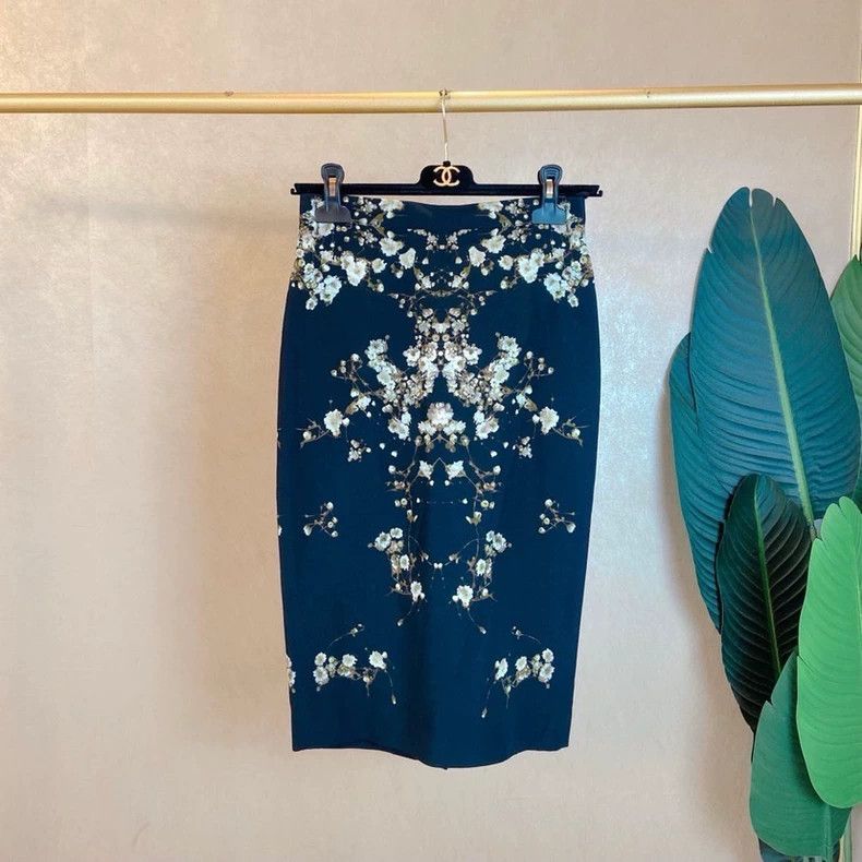 Other Givenchy Size36 Printed Midi Skirt Size S / US 4 / IT 40 - 1 Thumbnail