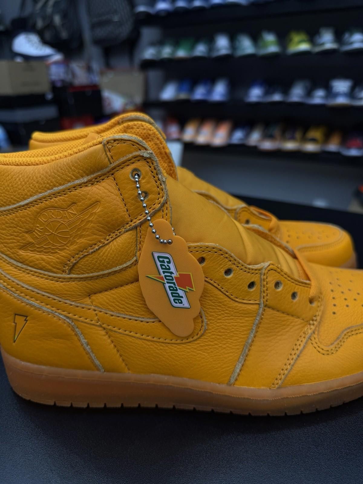 Jordan Brand Size 10 - Air Jordan 1 Retro OG G8RD High Orange Peel Size US 10 / EU 43 - 6 Thumbnail