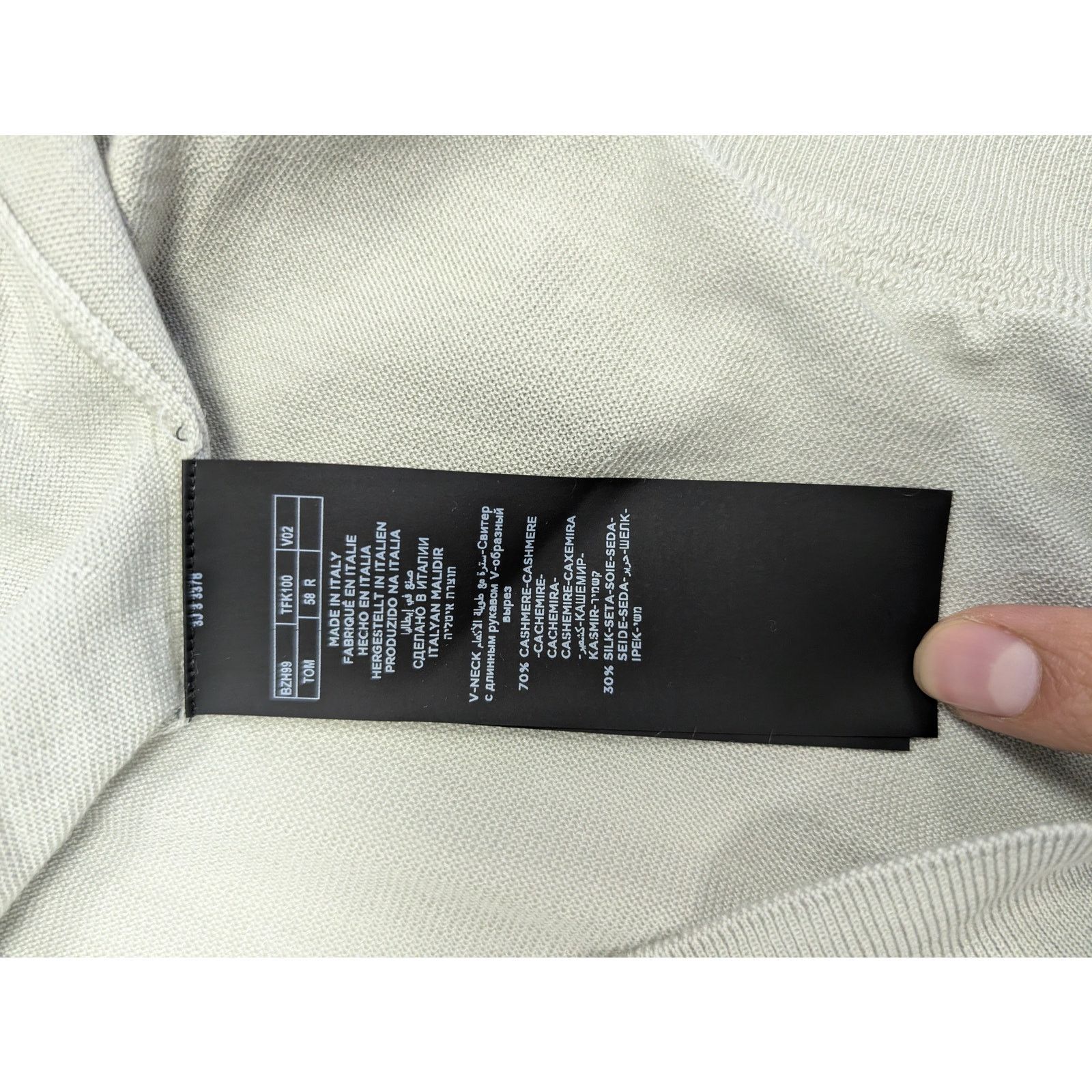 Tom Ford o1rshd1 V-Neck Knitwear Crewneck Sweatshirt in Grey Size US XXL / EU 58 / 5 - 10 Thumbnail