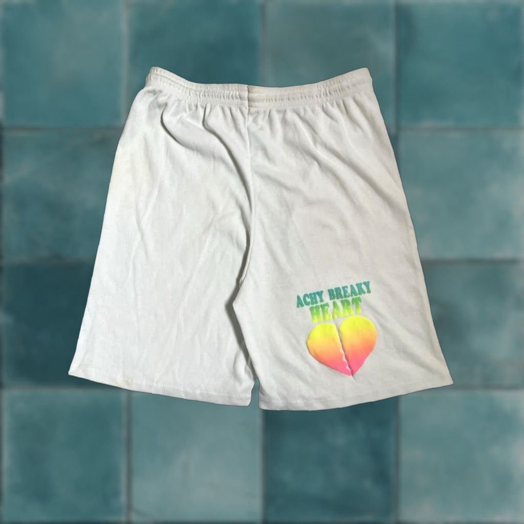 Vintage VINTAGE achy breaky heart shorts Mens L White 90s athletic deadstock NOS USA made 50/50 billy ray cyrus Size US 33 - 1 Thumbnail