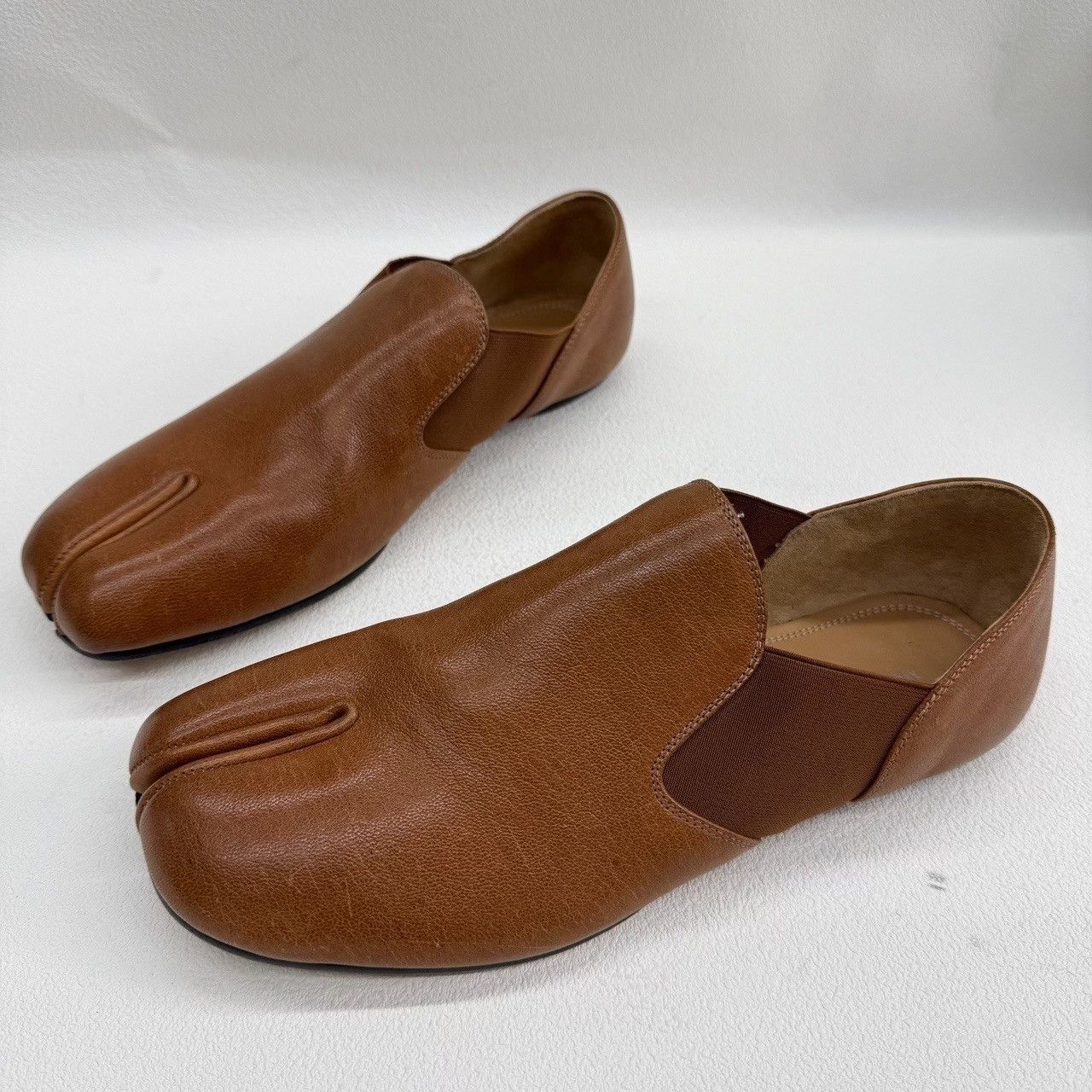 Maison Margiela Maison Margiela Leather Brown Lowtop Sneakers 8.5 Men Size US 8.5 / EU 41-42 - 1 Thumbnail