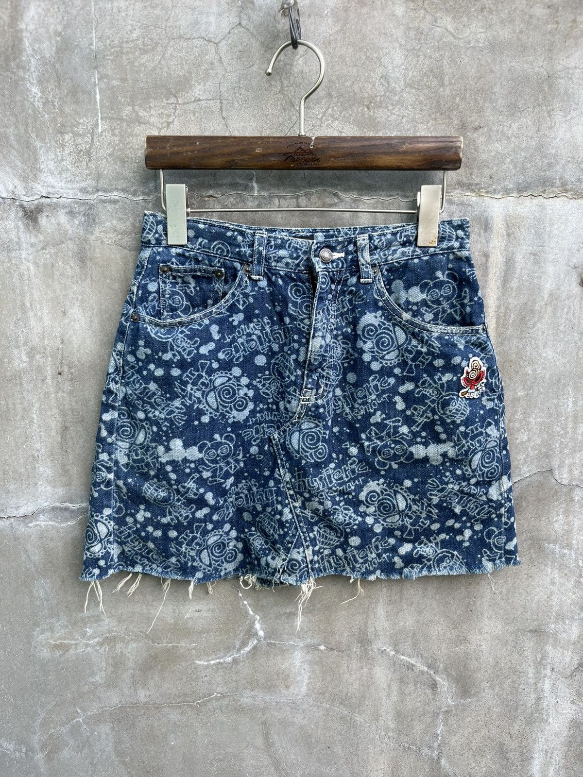 Hysteric Glamour Doodle Art Denim Skirt Size 26" / US 2 / IT 38 - 1 Thumbnail