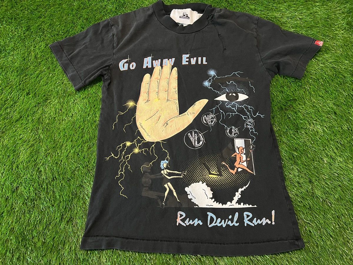 Jungles Jungles Jungles - TShirt Black Go Away Evil Devil Eye Jesus Size US S / EU 44-46 / 1 - 1 Thumbnail