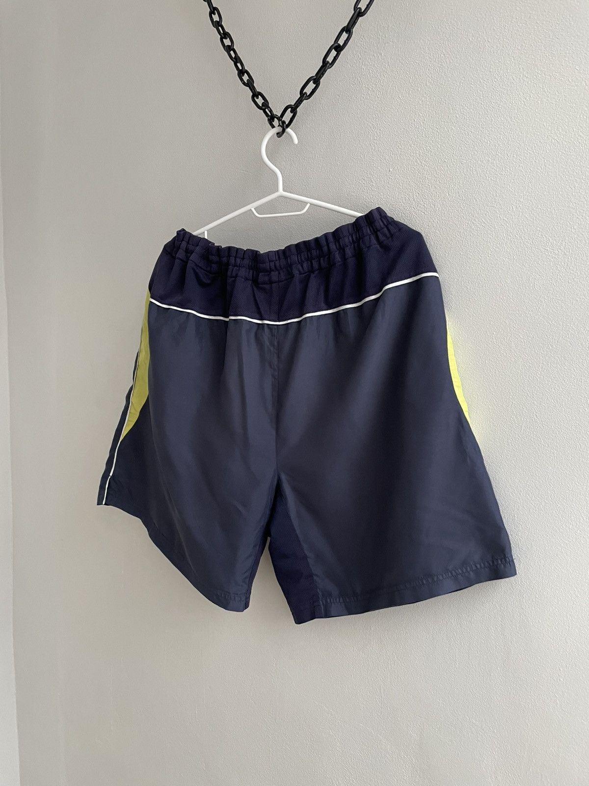 Vintage LEEDS UNITED 2005 2006 GOALKE FOOTBALL SHORTS JERSEY ADMIRAL Size US 36 / EU 52 - 11 Thumbnail