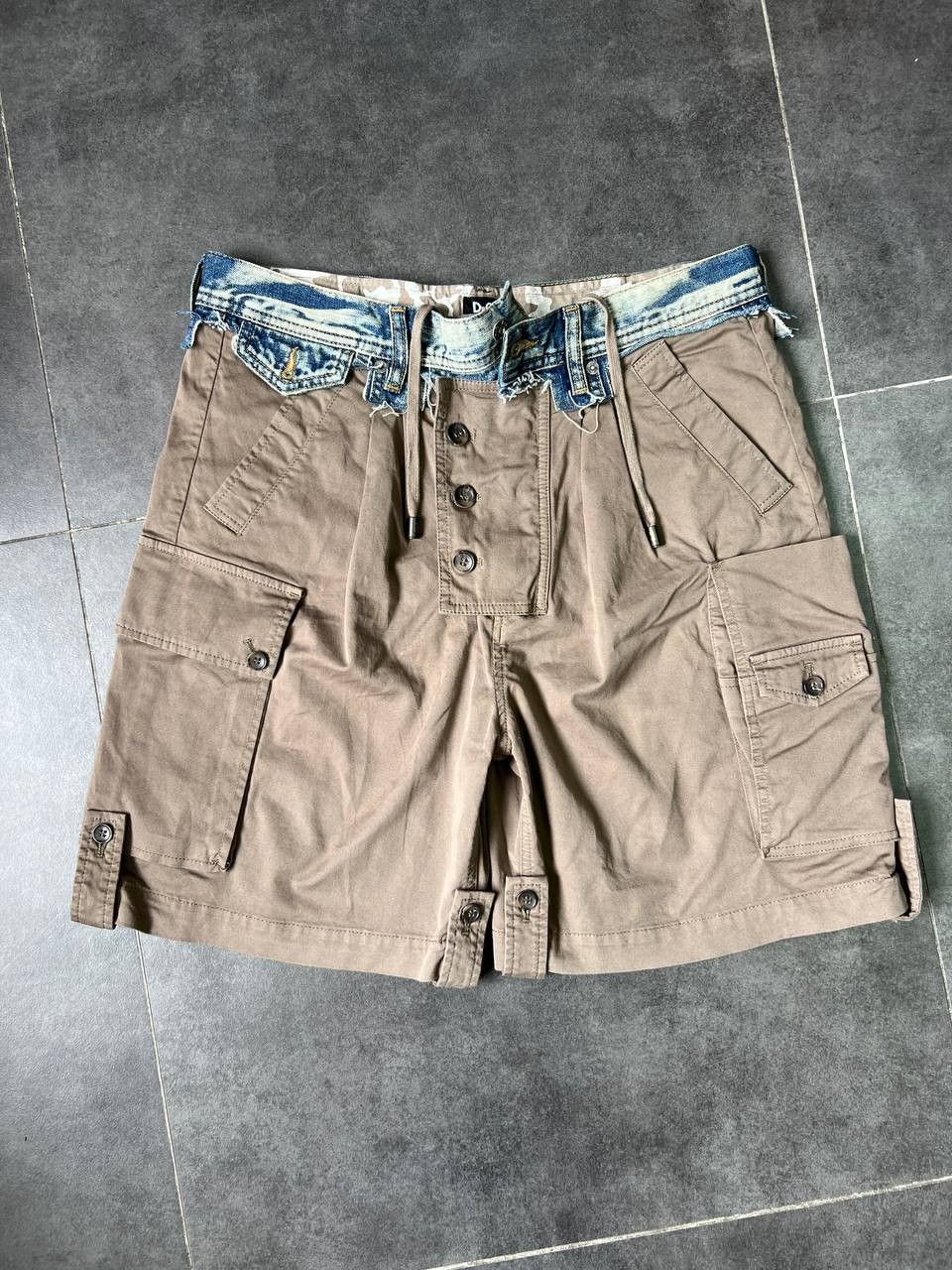 Dolce & Gabbana Archive Dolce & Gabbana Multipocket Denim Cargo Shorts Size US 34 / EU 50 - 2 Thumbnail