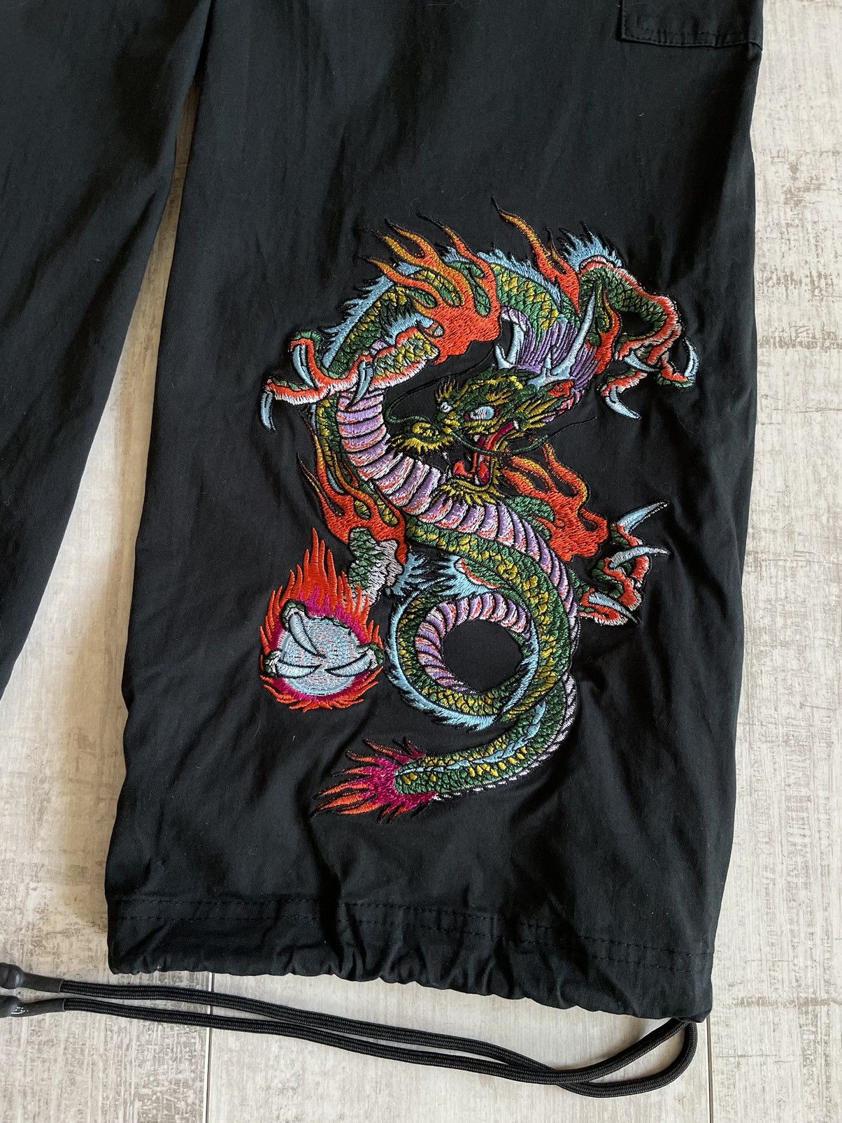 Christian Audigier × Ed Hardy × Japanese Brand Ed Hardy x Urban Outfitters Dragon Cargo Pants Y2K Parachute Size US 30 / EU 46 - 4 Thumbnail