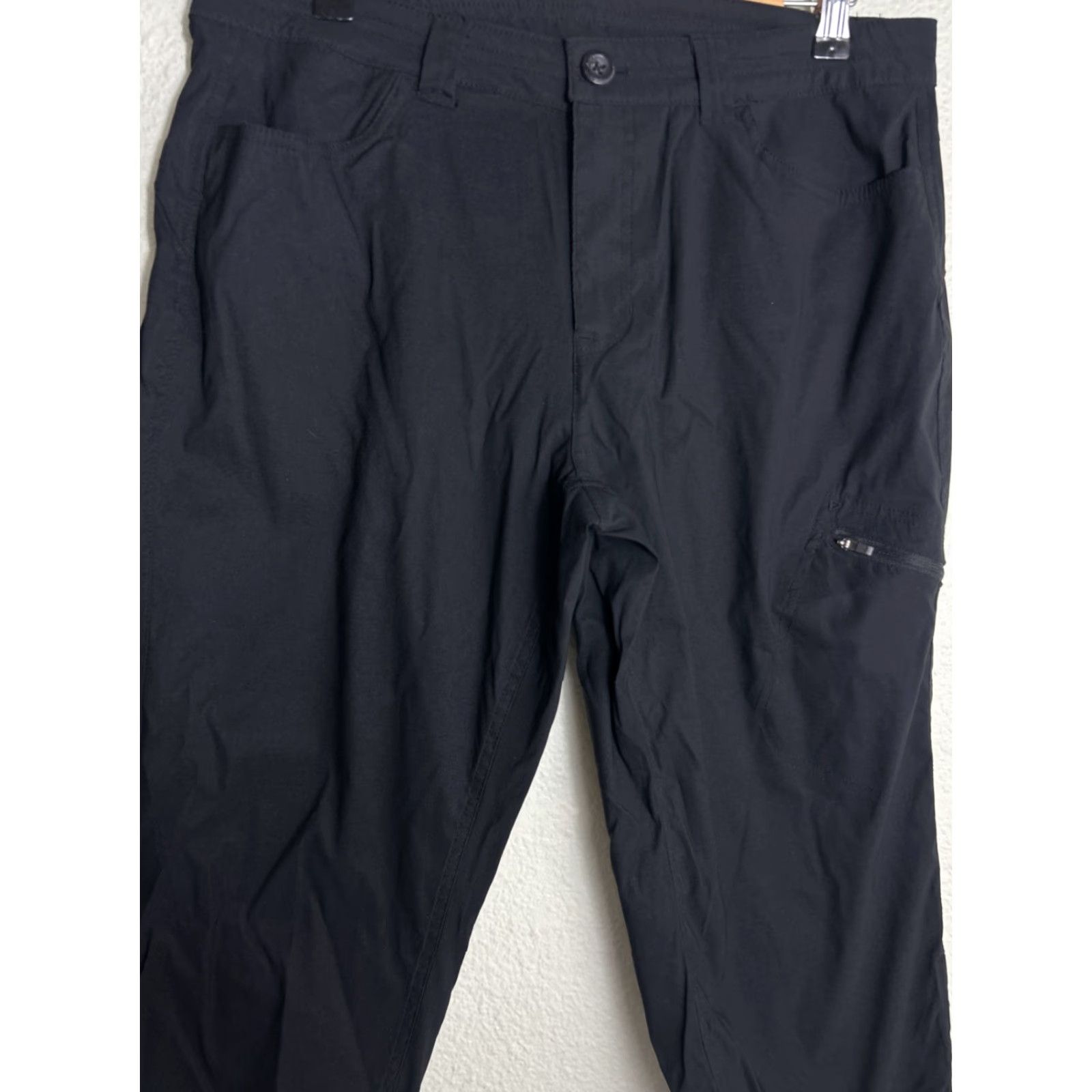 Eddie Bauer VINTAGE Eddie Bauer Women’s Cargo Capri Pants Black 32x20 Nylon 12 Women Capri Pants Mens Womens Girls Size 34" / US 12 / IT 48 - 3 Thumbnail