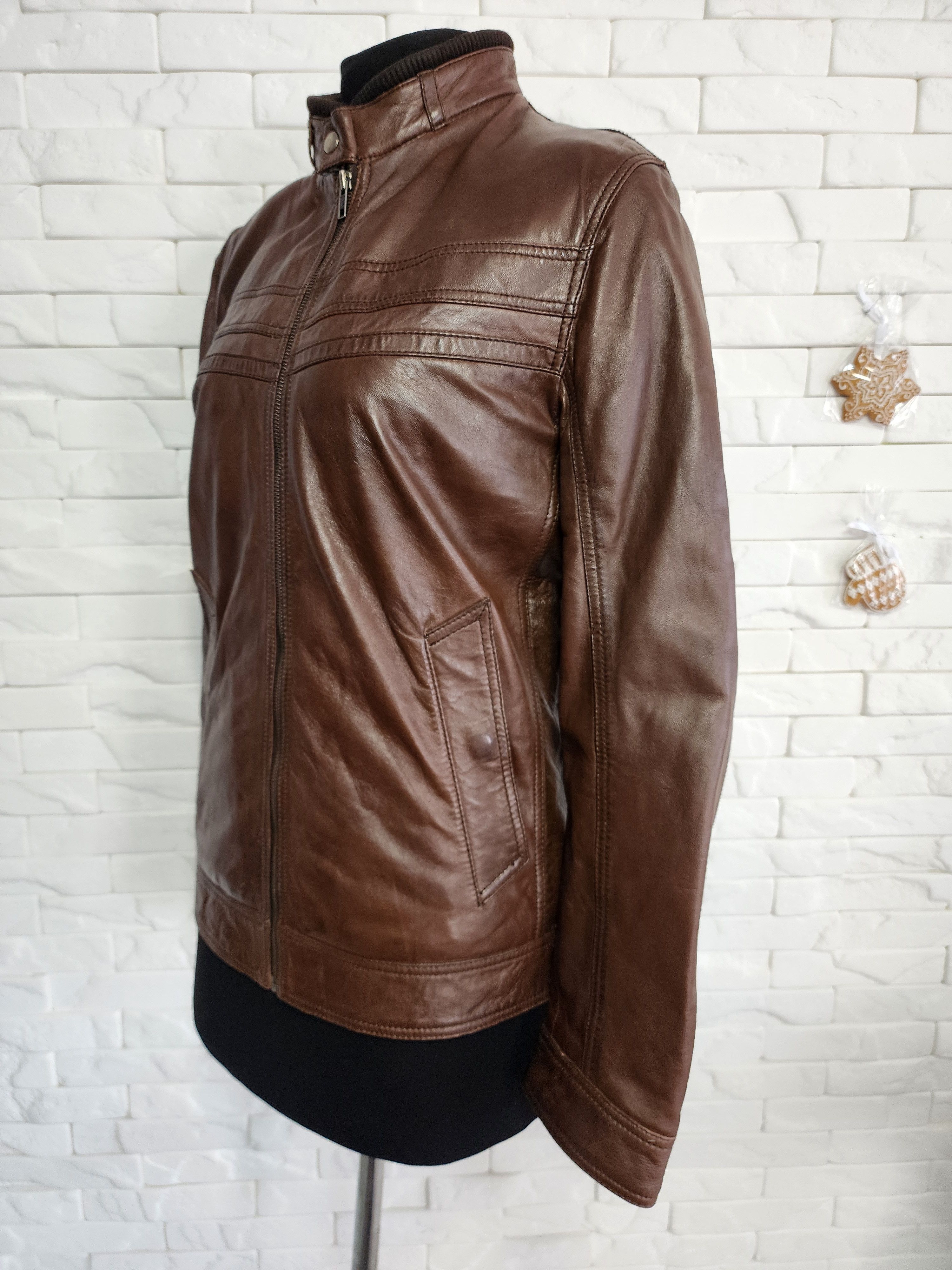 Other Men's Brown Genuine Leather Jacket: Zip Pockets Size US M / EU 48-50 / 2 - 2 Thumbnail