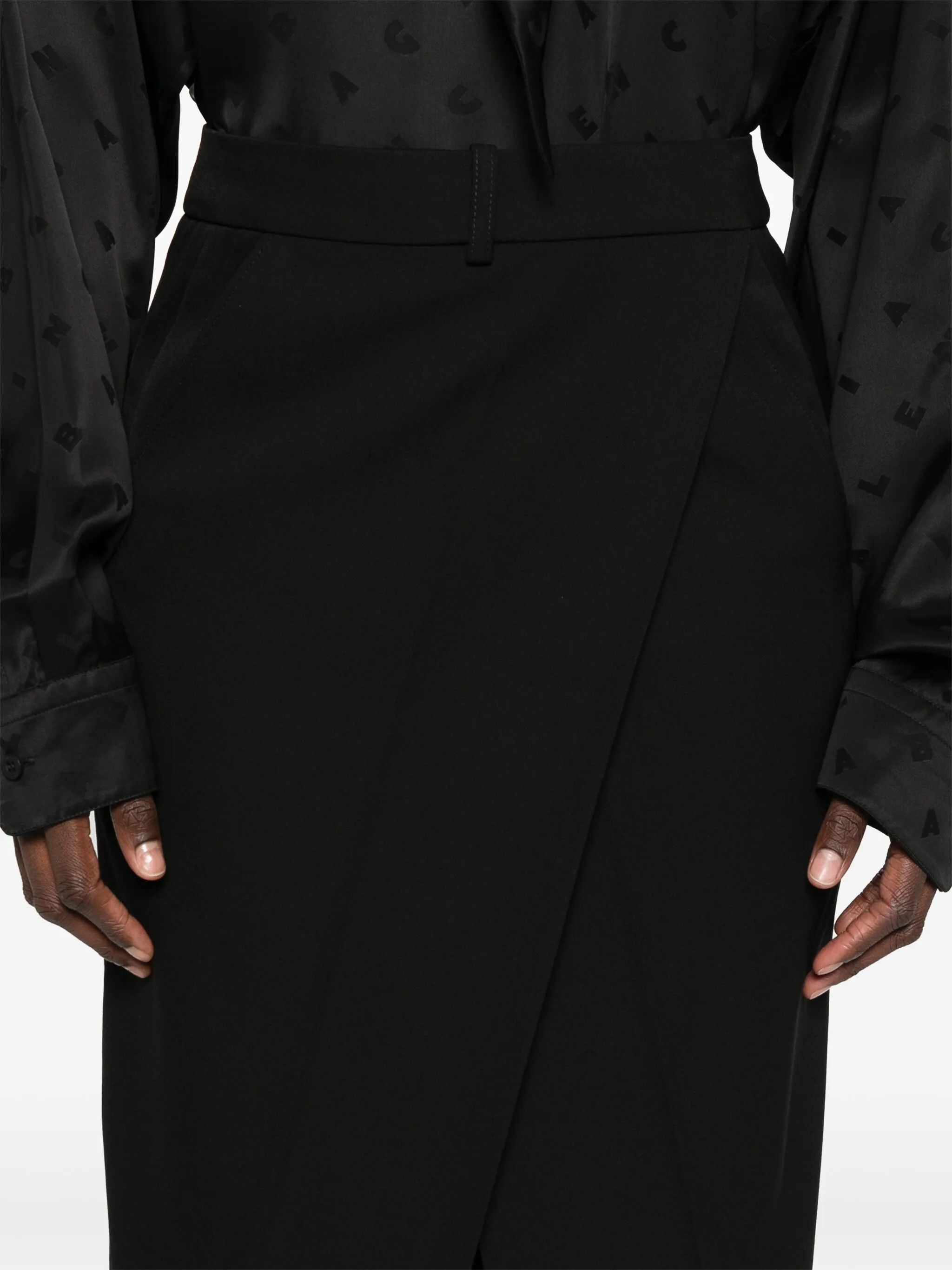 Balenciaga o1y0625 Maxi Skirt in Black Size 26" / US 2 / IT 38 - 2 Thumbnail