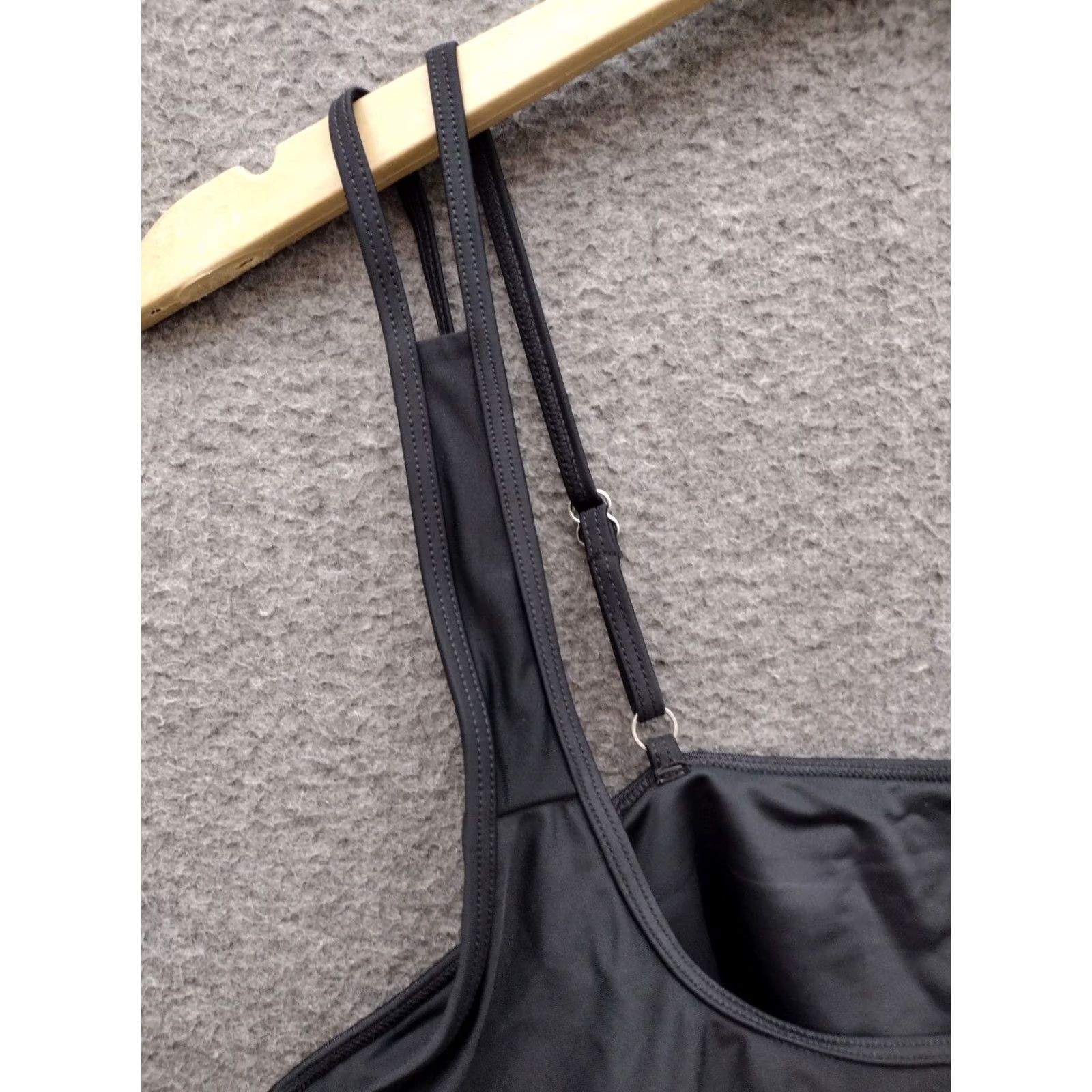 Swims Souqfone Black Top Women L Swim Bikini Top Ruffle Flounce Nylon Spandex Adjustable Strap Beach Summer Size L / US 10 / IT 46 - 7 Thumbnail