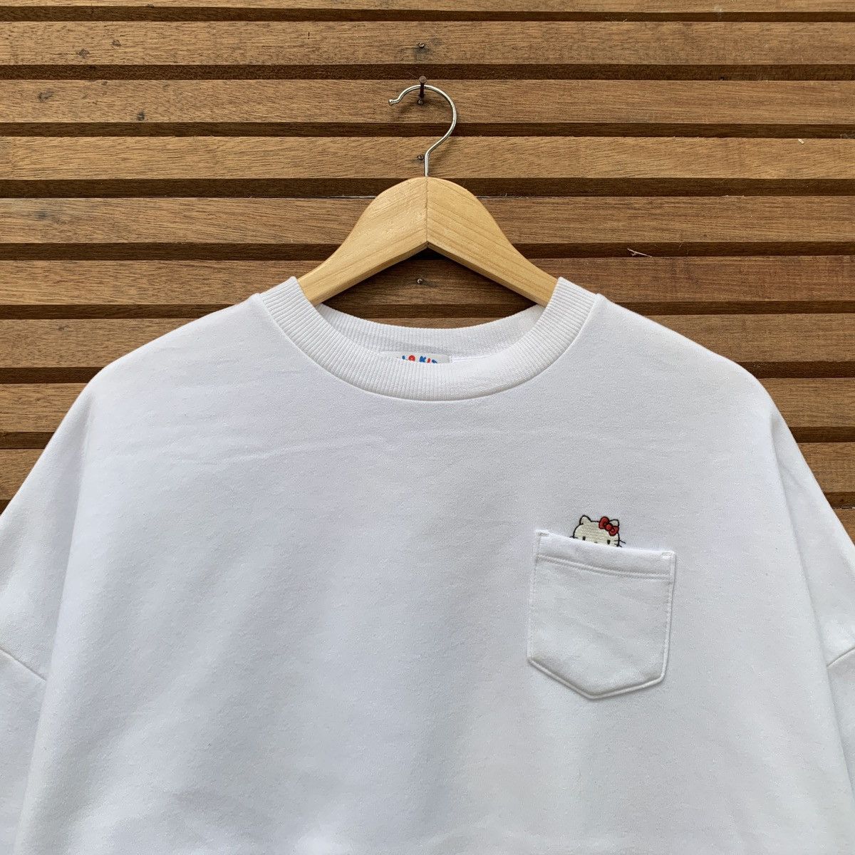 Cartoon Network Hello Kitty Cropped Crewneck Embroidered Logo Size M / US 6-8 / IT 42-44 - 3 Thumbnail