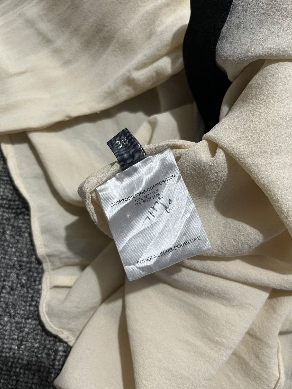 Alexander McQueen FW2011 Alexander McQueen Millitary silk shirt Size XS / US 0-2 / IT 36-38 - 12 Thumbnail