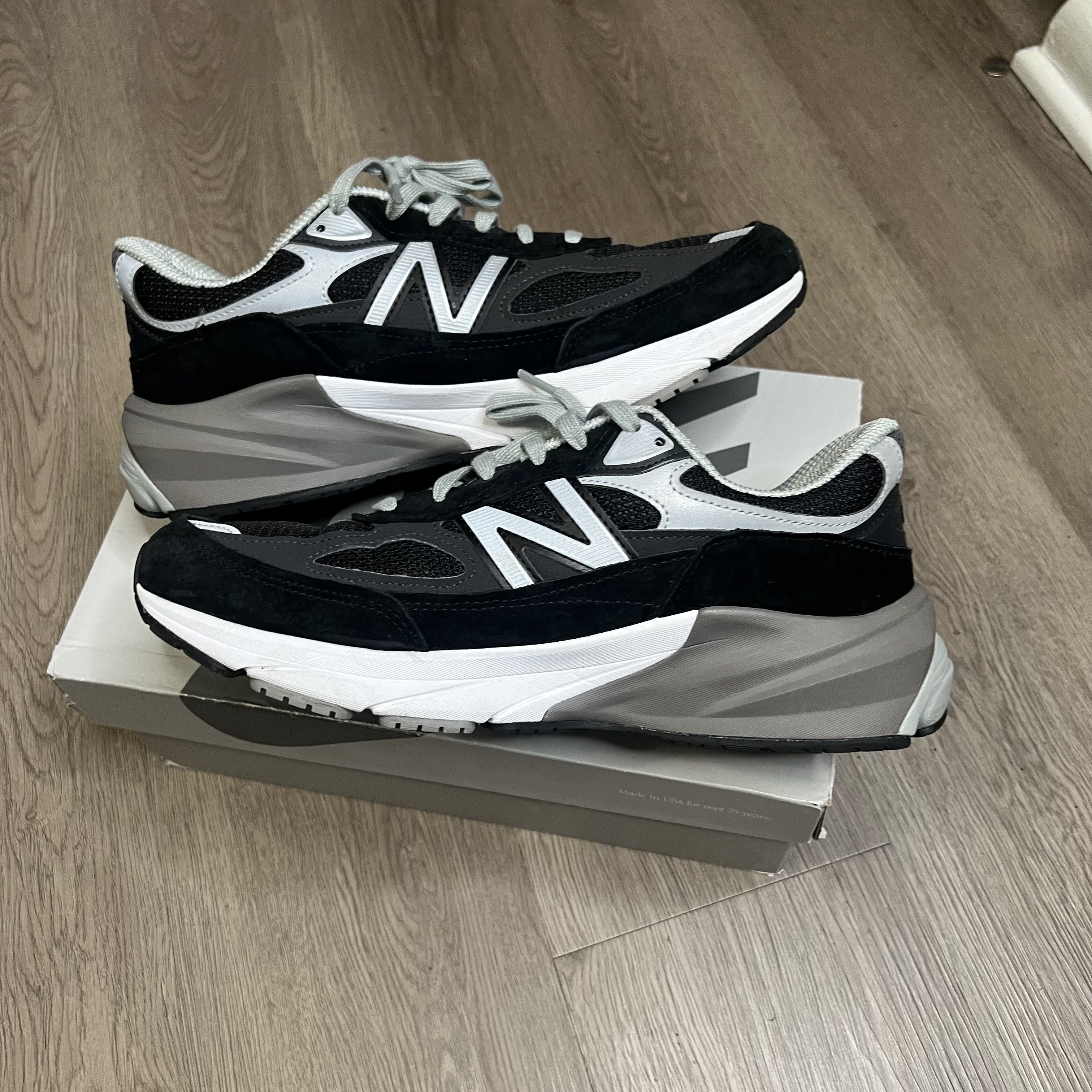 New Balance 990v6 MiUSA Black Grey White (Women's)