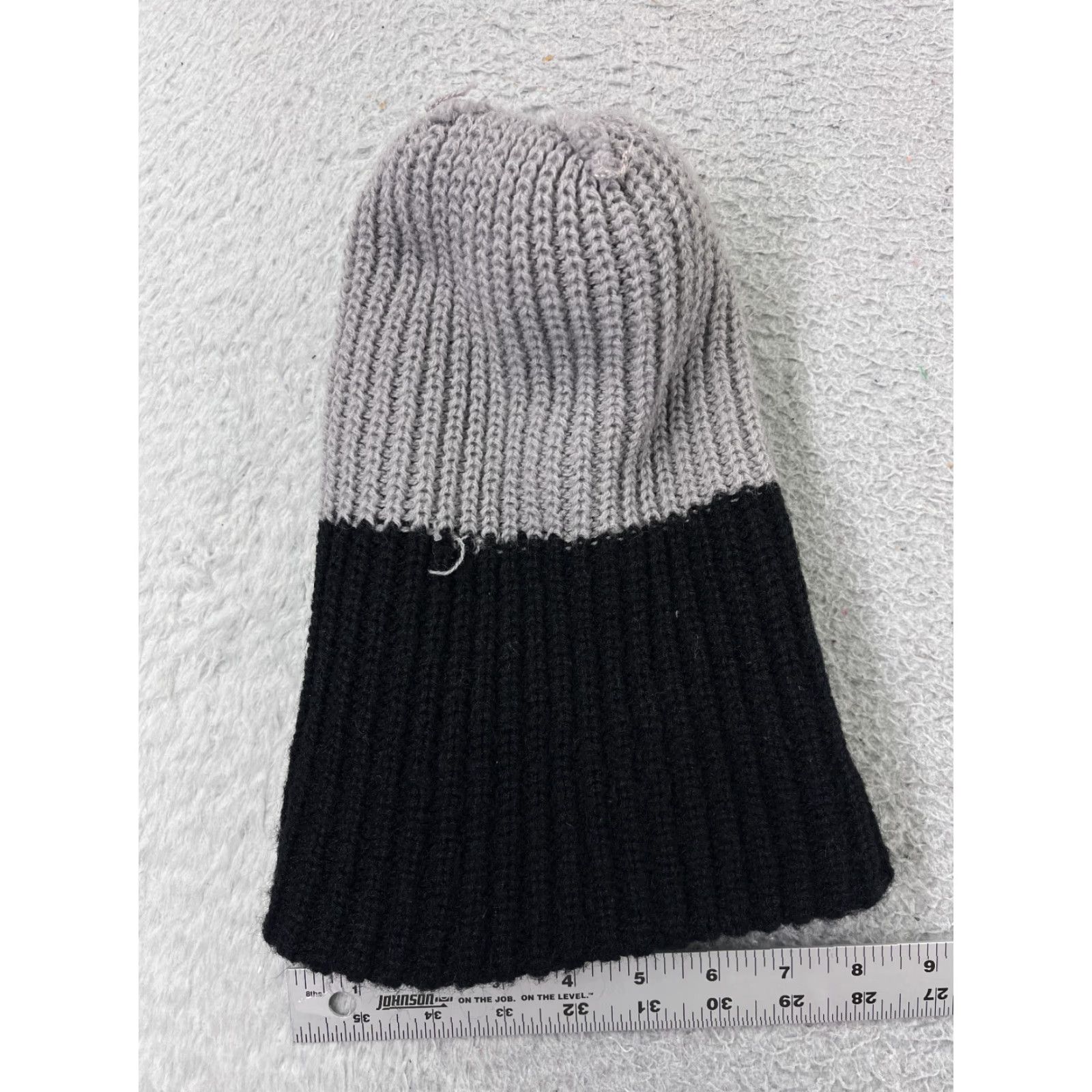Vintage Unbranded Beanie Toque Adult One Size Gray Black Knit 100% Acrylic Snow Pom Size ONE SIZE - 5 Thumbnail