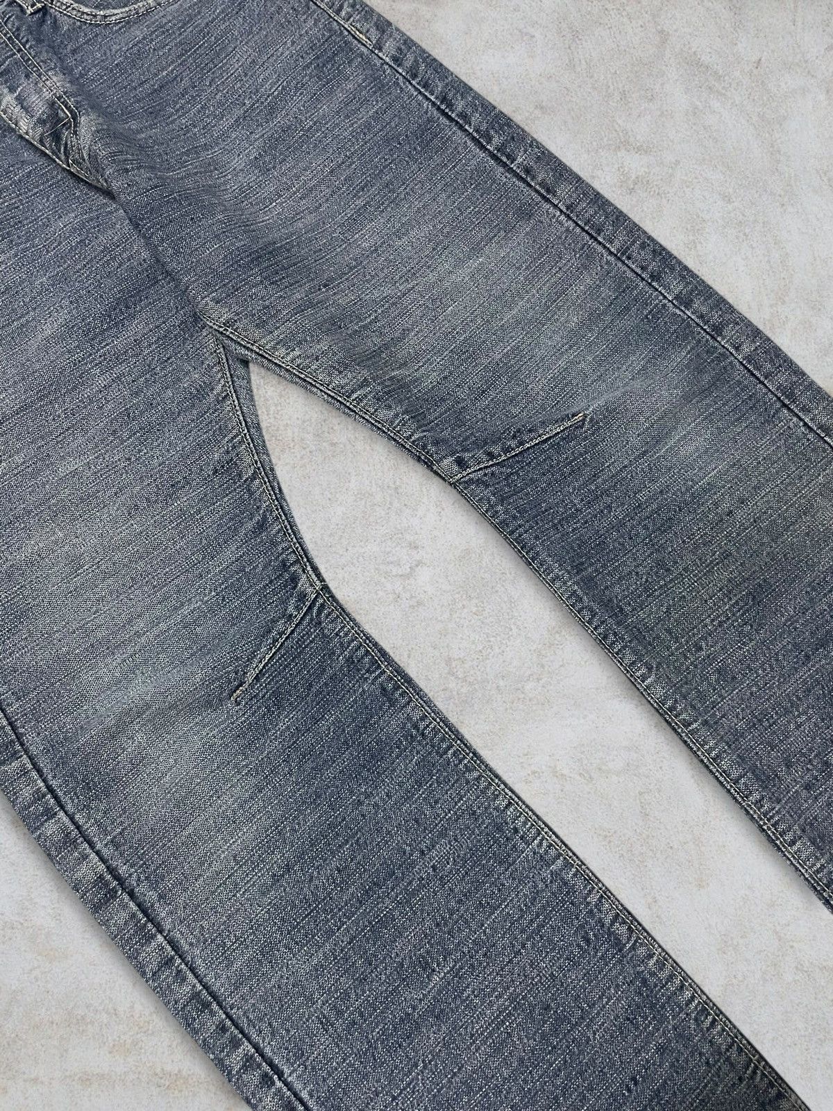 Karakuri Tamashii Vintage Japanese Karakuri Style Koi Fish Washed Sugoi Jeans Size 30" / US 8 / IT 44 - 7 Thumbnail