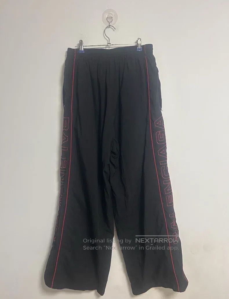 Balenciaga Balenciaga size S Side logo straight leg casual pants Size US 30 / EU 46 - 2 Thumbnail