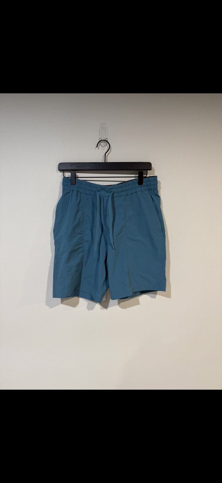 Lululemon Lululemon shorts Size US 32 / EU 48 - 1 Thumbnail