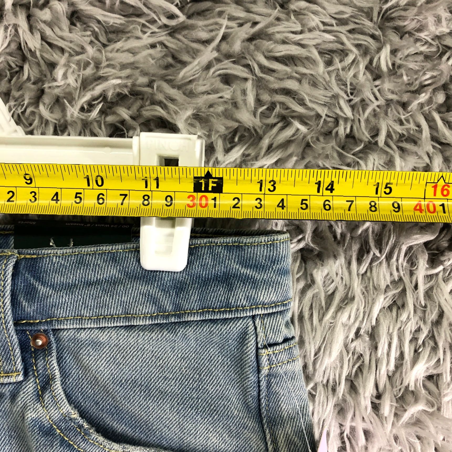 Vintage Wild Fable High Rise Bermuda Shorts Womens Size 00 Blue Denim Jean Shorts Size 26" / US 2 / IT 38 - 2 Thumbnail