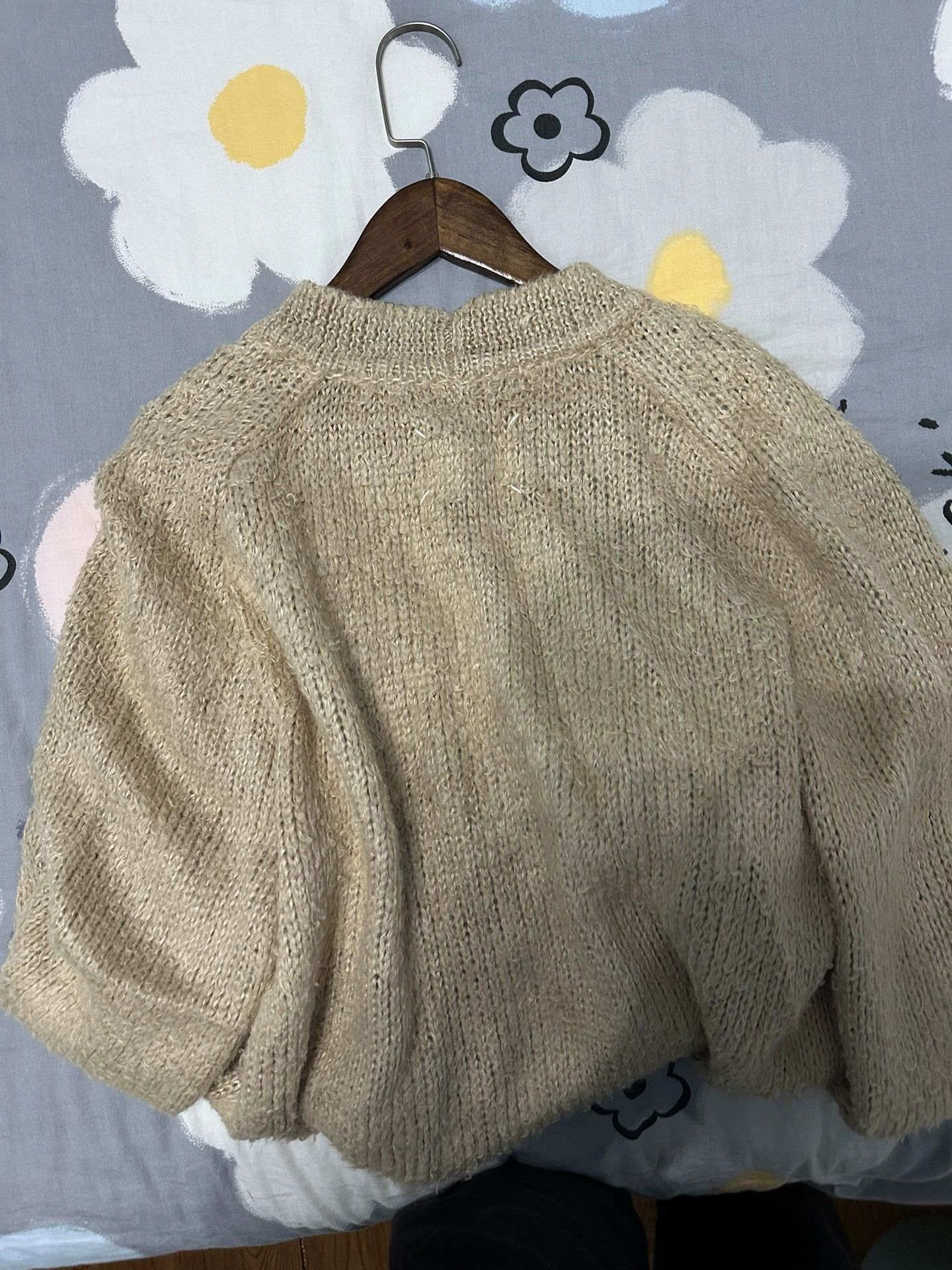 Maison Margiela Maison Margiela Oatmeal Oversize Knit Cardigan 95 New Size US XS / EU 42 / 0 - 5 Thumbnail