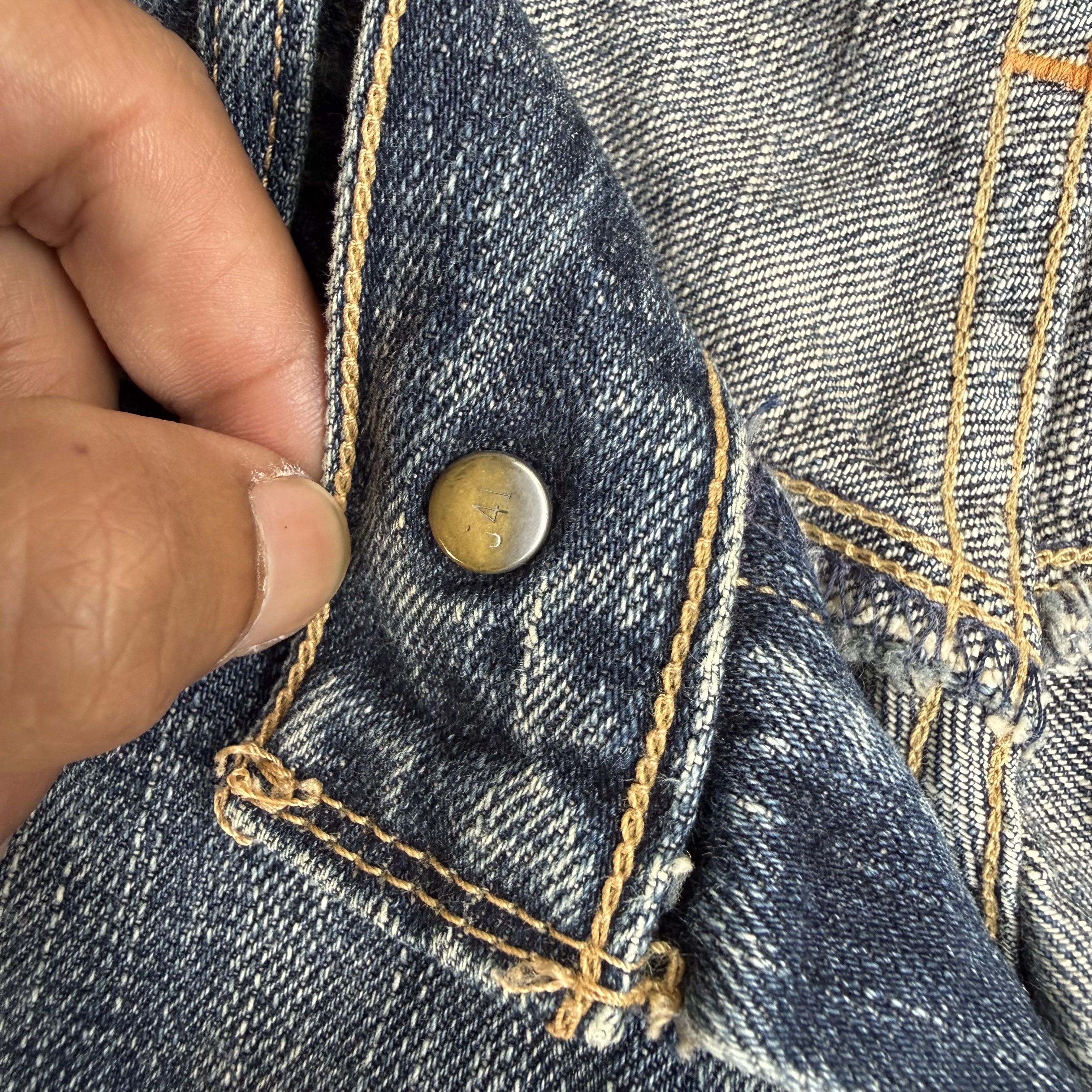 Levi's Vintage Clothing Vintage Levi's 553 Stone Wash Faded Denim Jeans Size US 33 - 8 Thumbnail