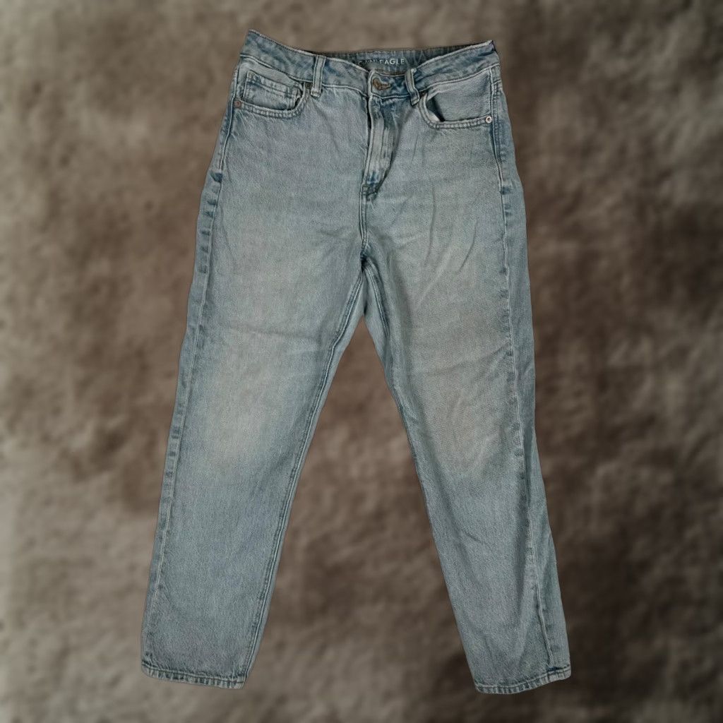 Vintage VINTAGE American Eagle Jeans Womens 8 Light Wash Mom Jean Strigid Blue Denim High Rise Womens Jeans Size 30" / US 8 / IT 44 - 1 Thumbnail
