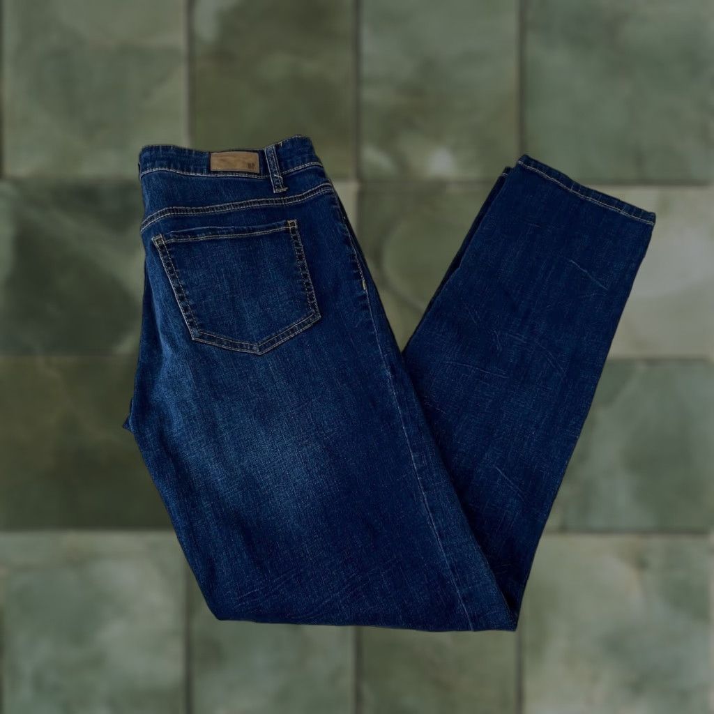 Vintage BP Womens Slim Straight Jeans Medium Wash Blue Low Rise Size 26 Size 26" / US 2 / IT 38 - 1 Thumbnail