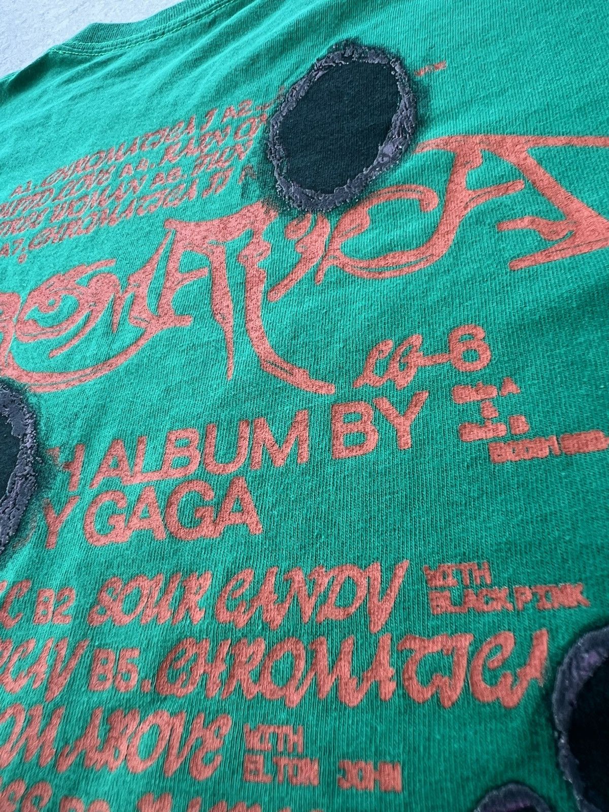 Band Tees × Vintage Vintage Lady Gaga Black Pink Chromatica t-shirt Size US M / EU 48-50 / 2 - 12 Thumbnail