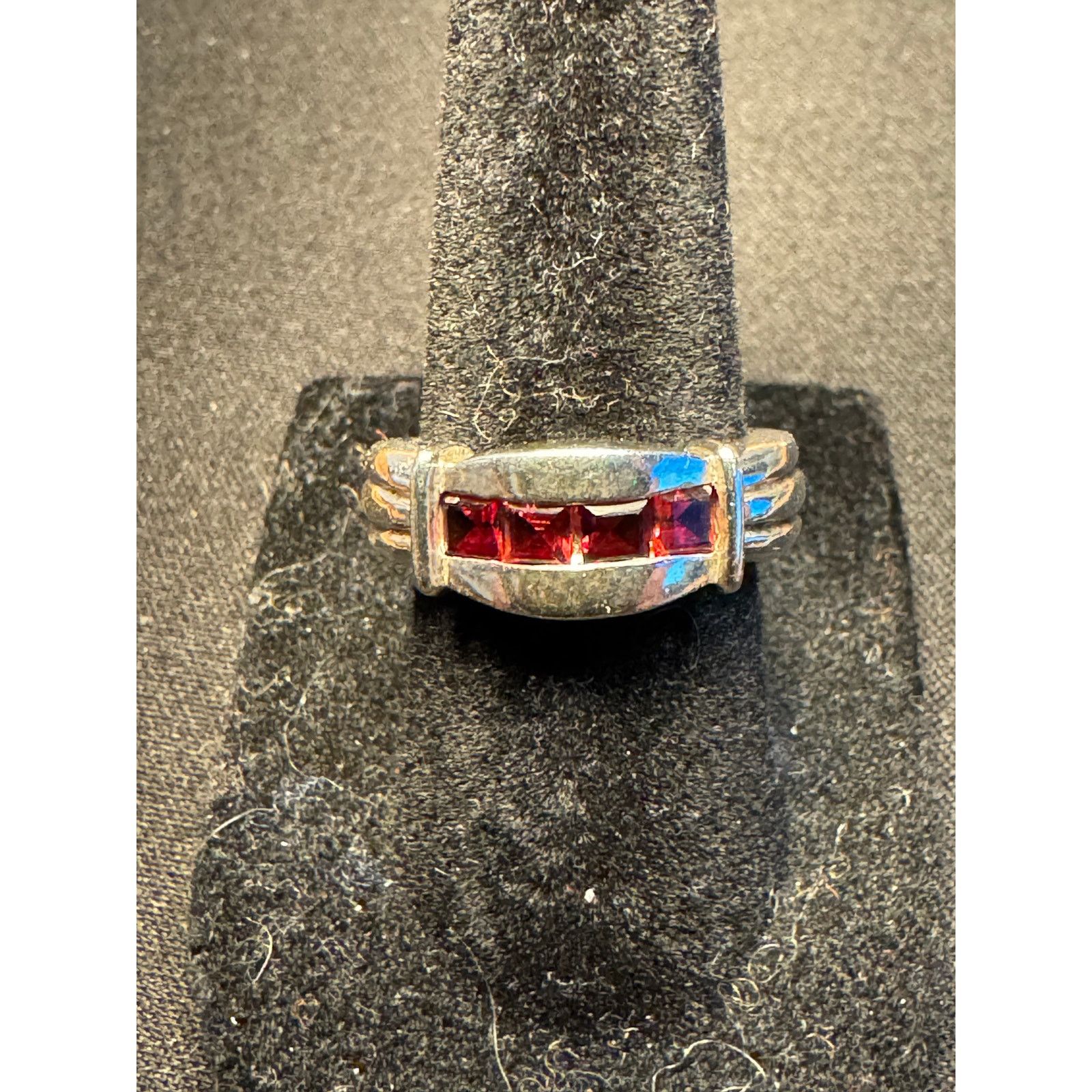 Other 925 Sterling Silver 4grams Size 6 Garnet Ring Size ONE SIZE - 3 Thumbnail