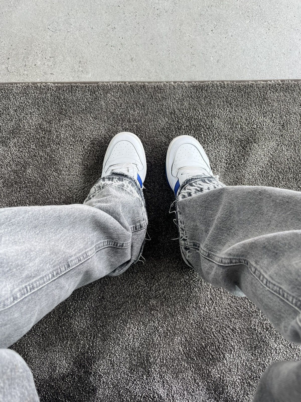 Adidas Adidas low forum white/blue Size US 9 / EU 42 - 6 Thumbnail