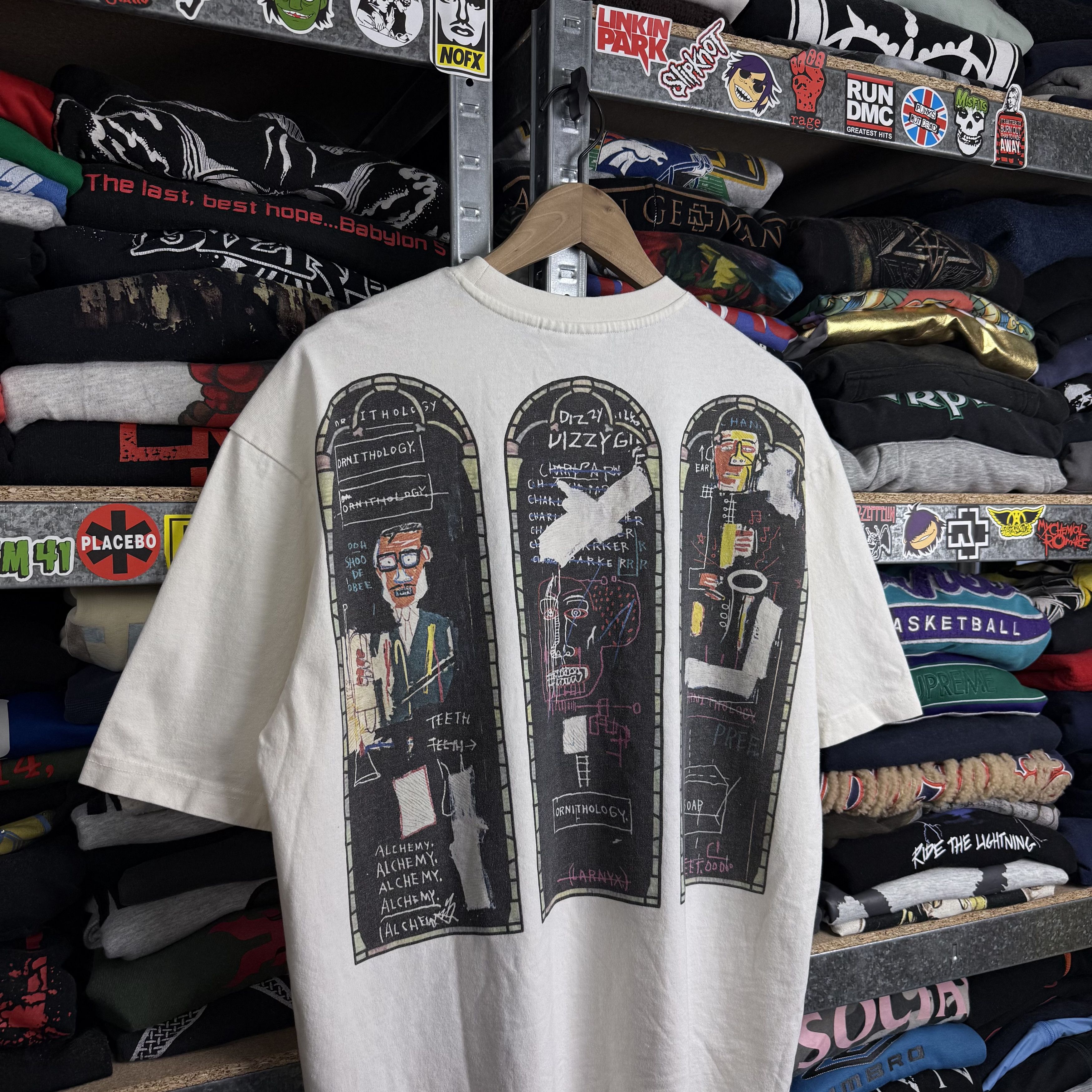 H&M × Jean-Michel Basquiat × Who Decides War WHO DECIDES WAR x BASQUIAT x H&M RELAXED FIT T-SHIRT Size US S / EU 44-46 / 1 - 5 Thumbnail