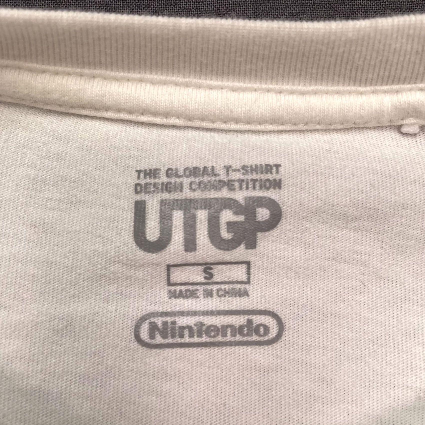 Uniqlo Uniqlo Super Mario Shirt Mens S White Pocket Luigi Graphic Tee Nintendo Size US S / EU 44-46 / 1 - 4 Thumbnail