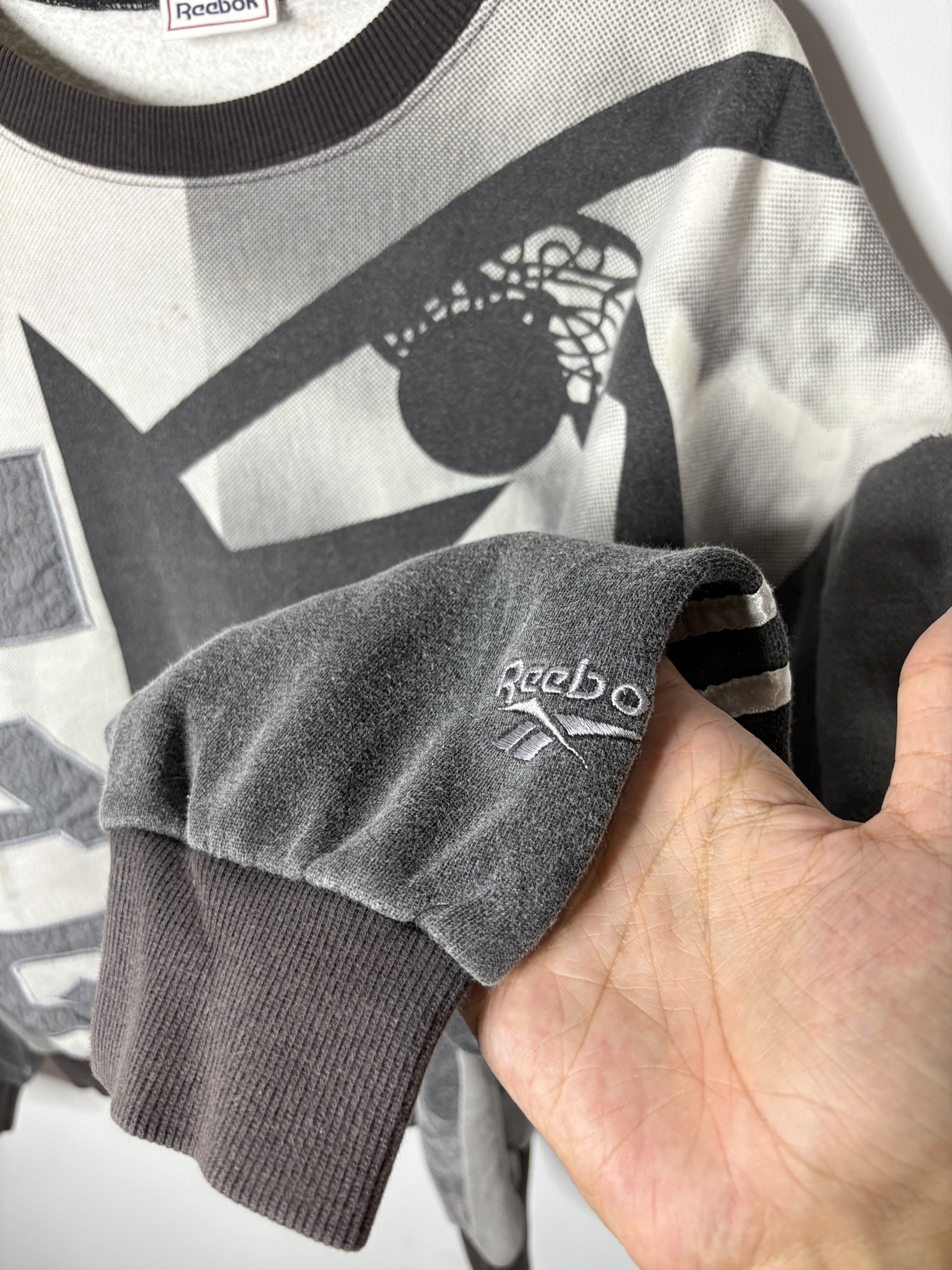 Reebok Vintage 90s SHAQ 32 Reebock Pullover Size US XL / EU 56 / 4 - 6 Thumbnail