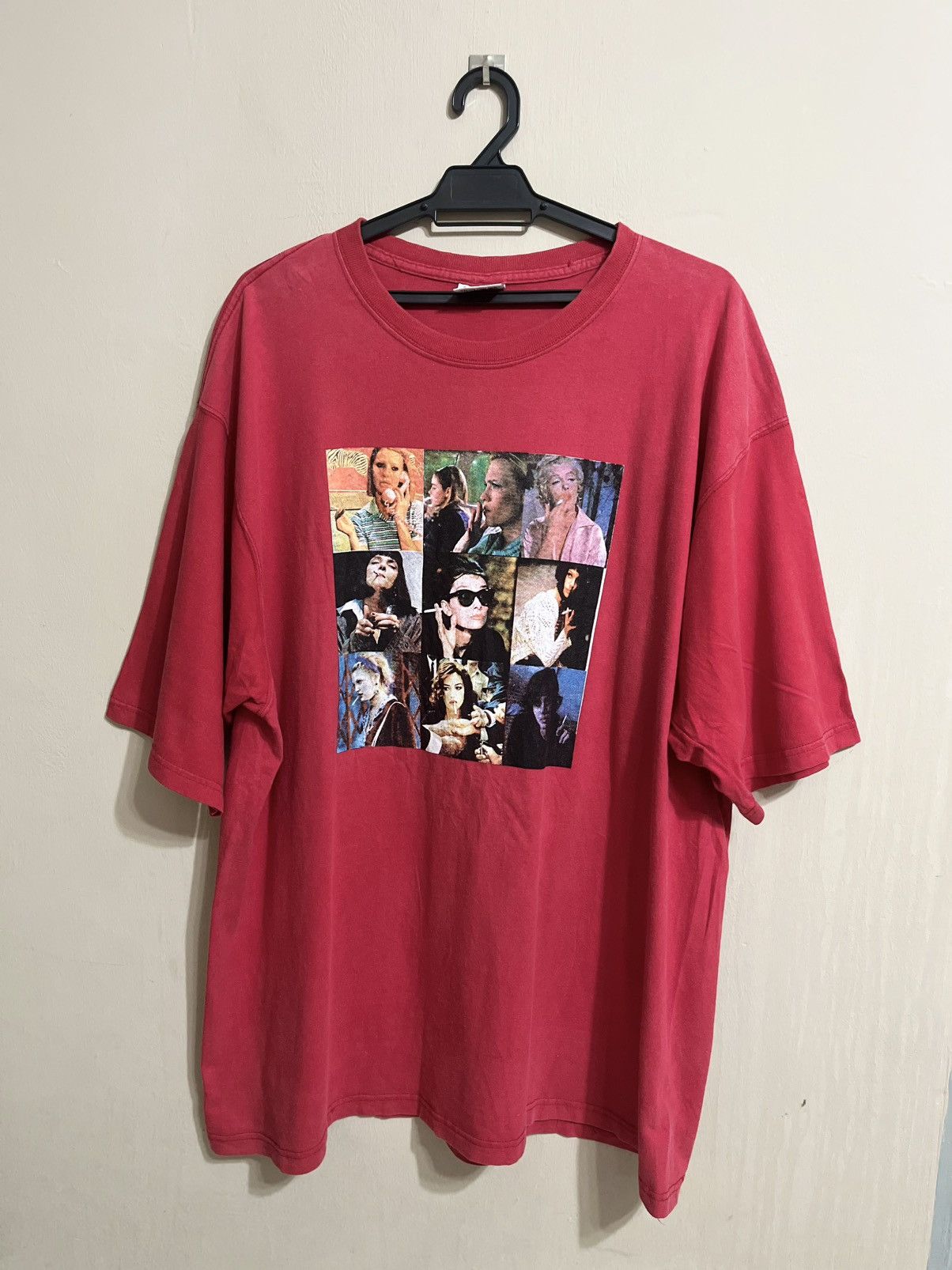Vintage Oversized Distressed Hot Women Artis Promote Cigarette Size US XL / EU 56 / 4 - 1 Thumbnail