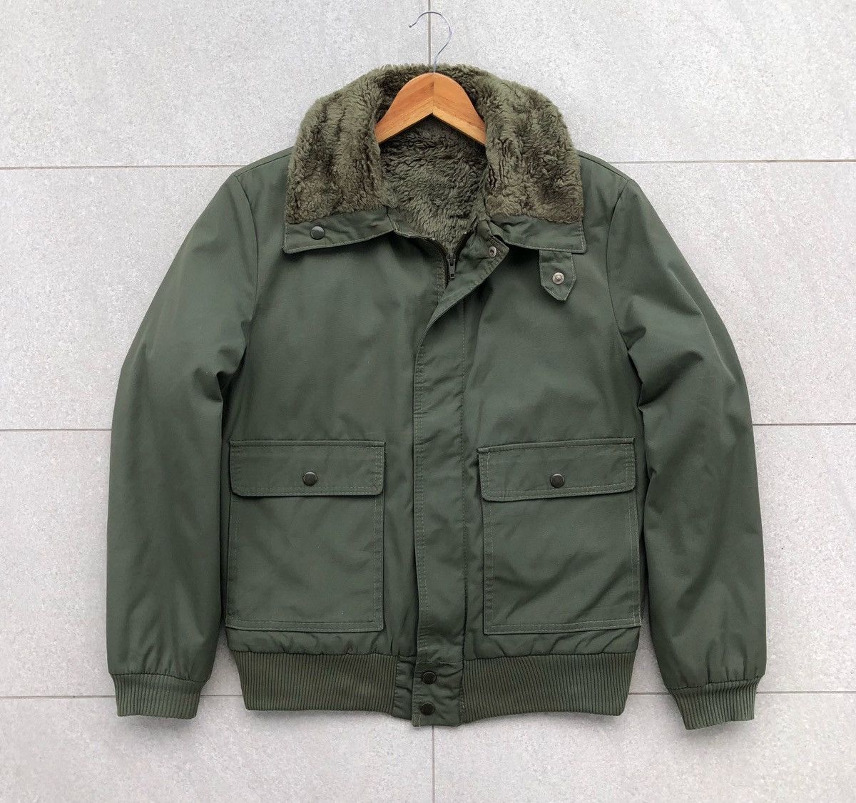Vintage Vintage 70s Military B-10 Sherpa Flight Bomber Jacket Size US M / EU 48-50 / 2 - 1 Thumbnail