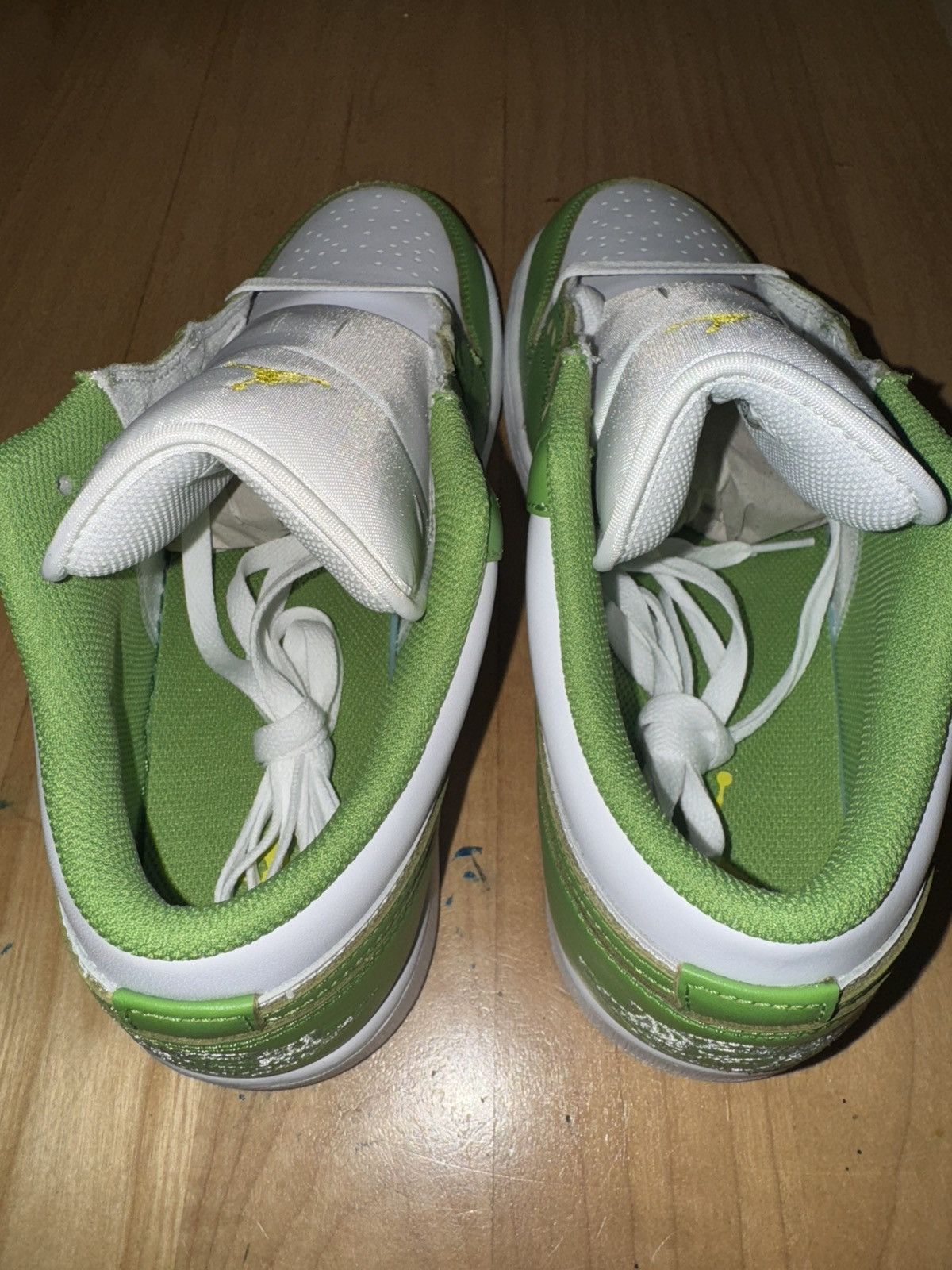 Jordan Brand × Nike Jordan 1 Low SE Chlorophyll Size US 9.5 / EU 42-43 - 3 Thumbnail