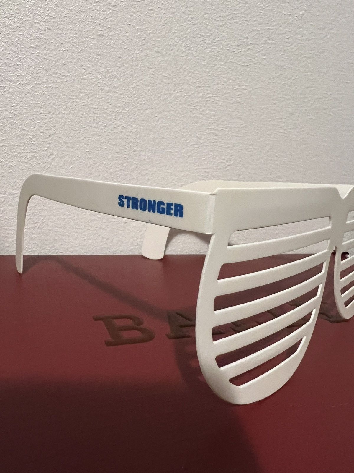 Hypebeast × Kanye West Kanye West Officially Licensed Graduation Glasses Size ONE SIZE - 4 Thumbnail