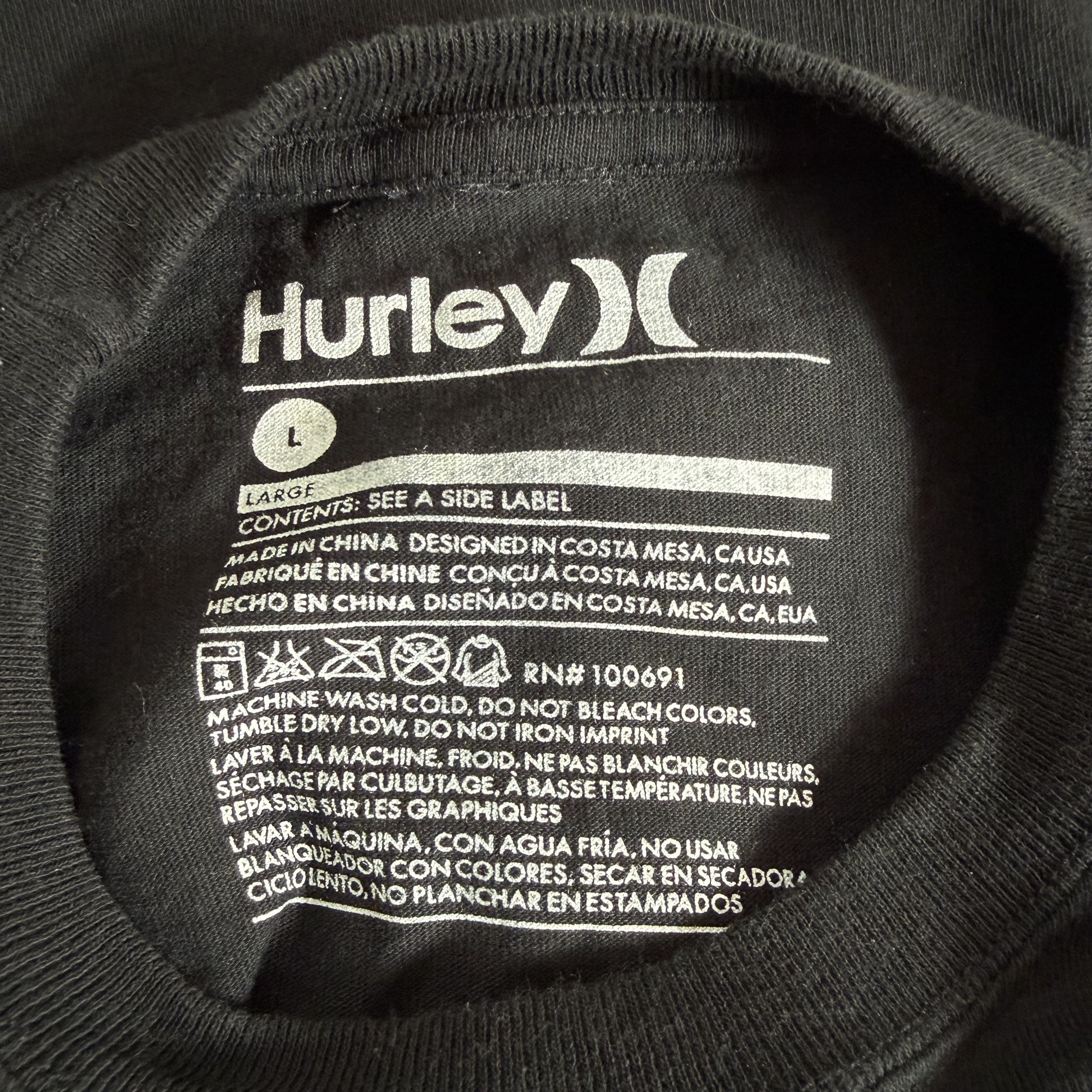 Hurley 🔥RARE🔥Hurley Skateboard Skulls All-Over T-shirt Size US L / EU 52-54 / 3 - 5 Thumbnail