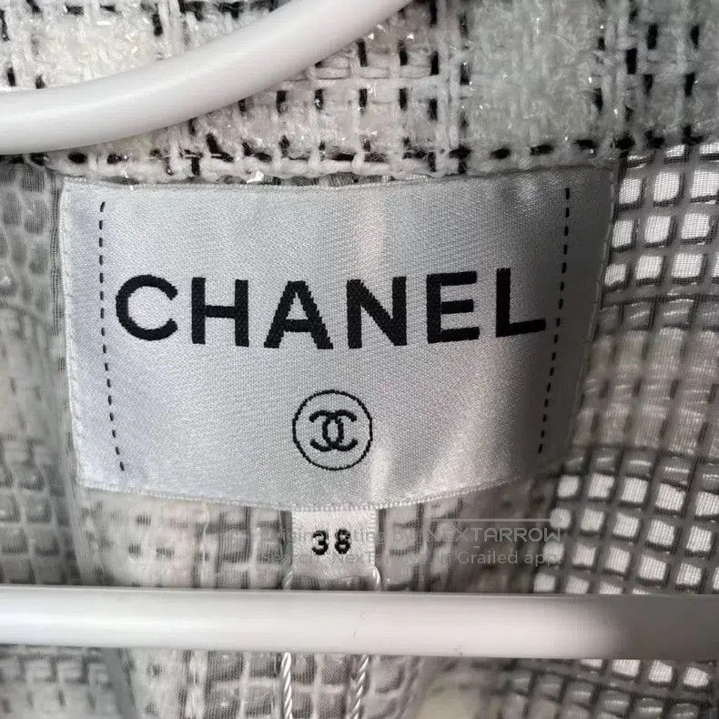 Chanel Chanel Plaid coat Size XS / US 0-2 / IT 36-38 - 2 Thumbnail