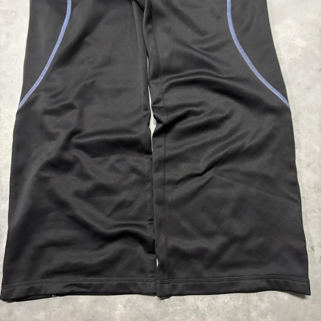 Japanese Brand × Vintage Crazy Vintage Y2K/2000s Black Blue Striped Essential Track Pants! Size US 34 / EU 50 - 4 Thumbnail