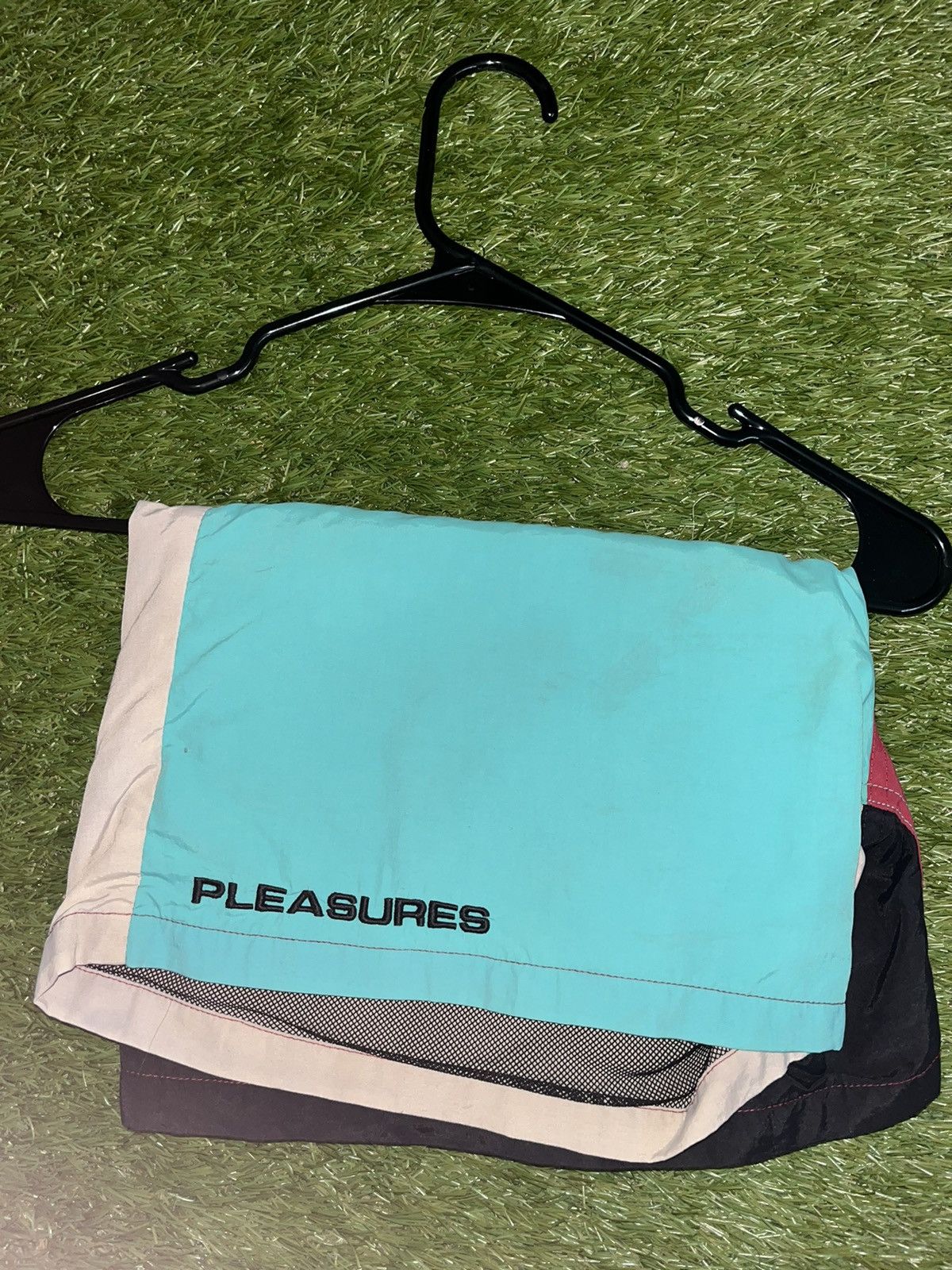 Pleasures pleasures color block shorts/trunks Size US 30 / EU 46 - 2 Thumbnail