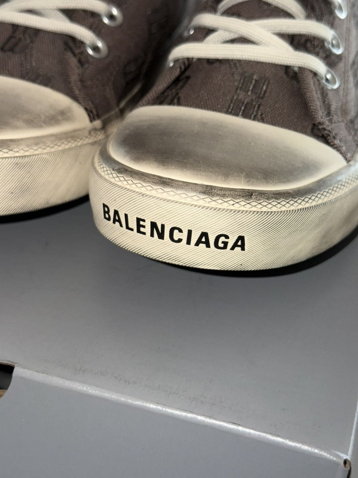 Balenciaga monogram paris sneakers by demna size 41 new