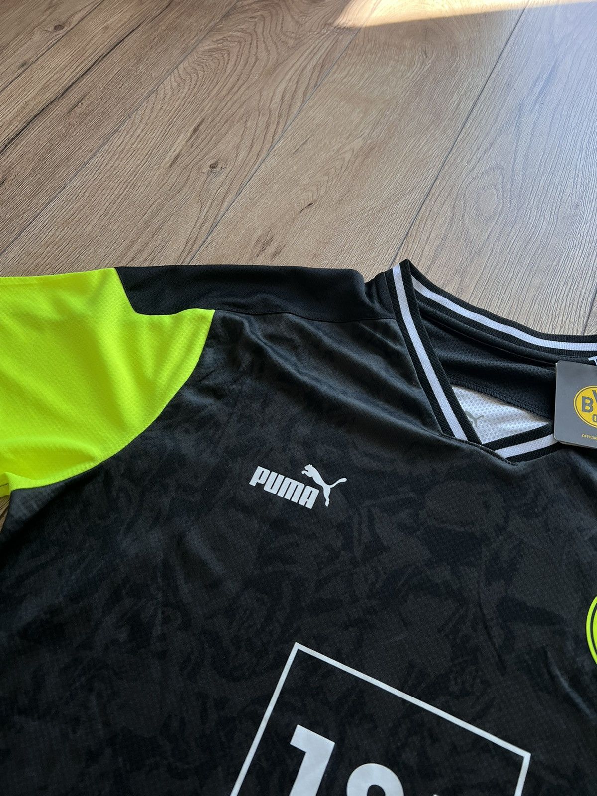 Puma Puma Borussia Dortmund Special Edition 2020/2021 jersey Size US XXL / EU 58 / 5 - 4 Thumbnail