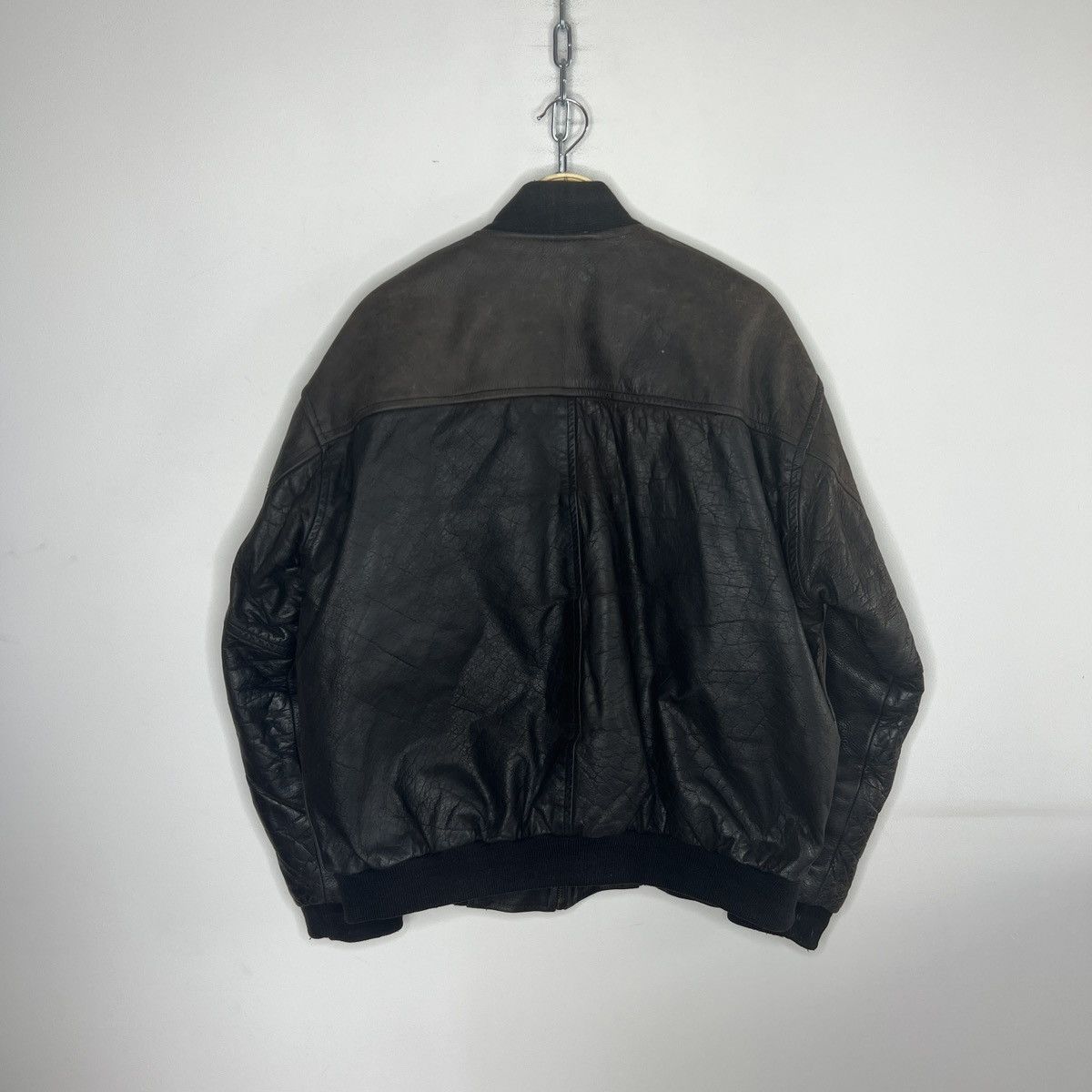 Vintage Vintage Heavy Flight Bomber Leather Jacket 90s Brown Size US XL / EU 56 / 4 - 10 Thumbnail