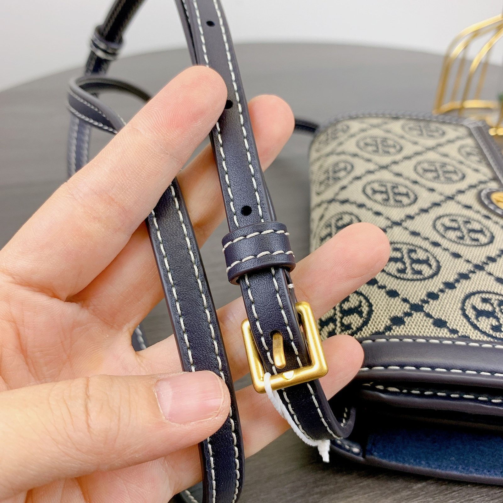 Tory Burch (E)Tory Burch 135846 T MONOGRAM WALLET CROSSBODY Size ONE SIZE - 7 Thumbnail