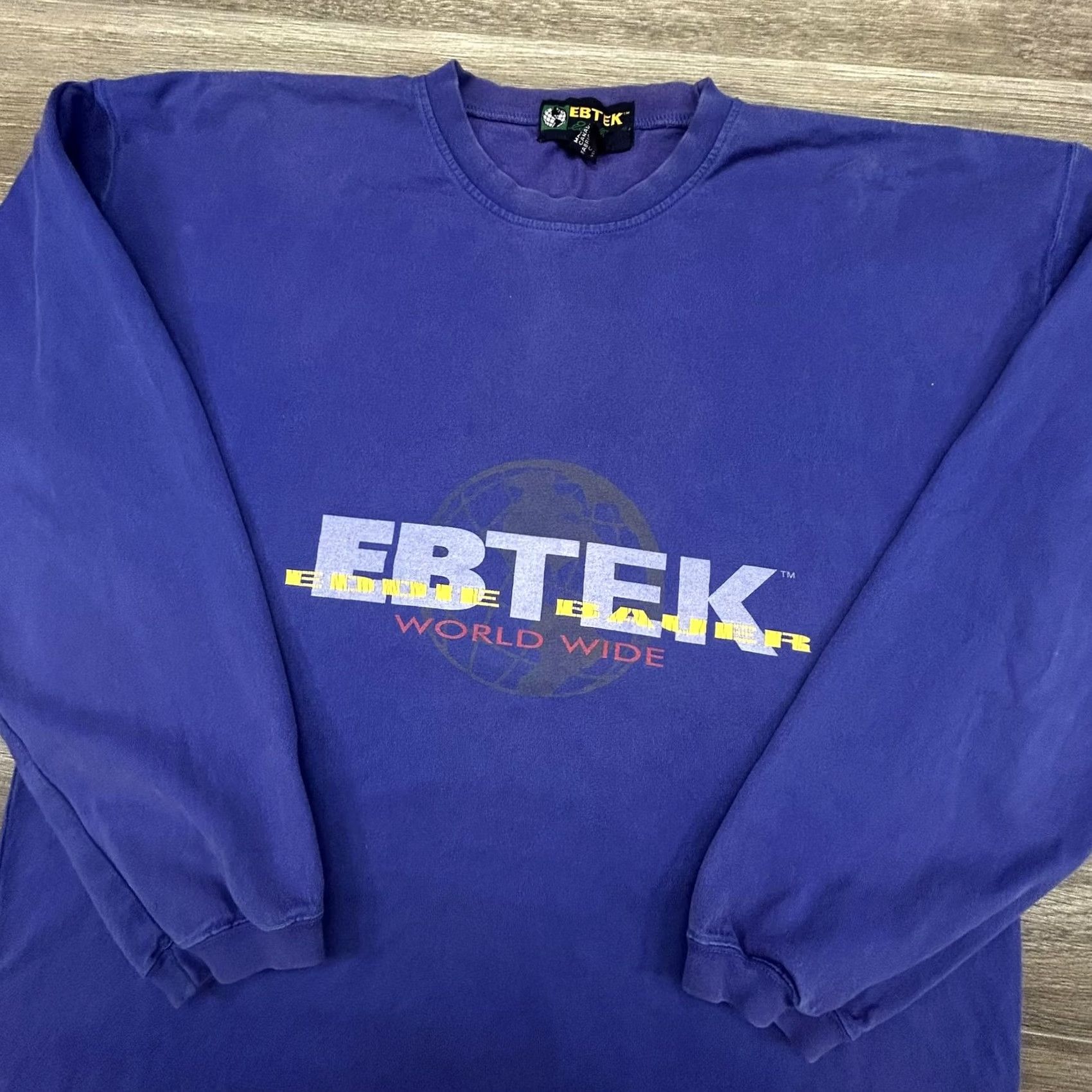 Eddie Bauer VINTAGE Eddie Bauer EBTEK Shirt Mens Large Blue World Wide Graphic 90s Canada Size US L / EU 52-54 / 3 - 2 Thumbnail