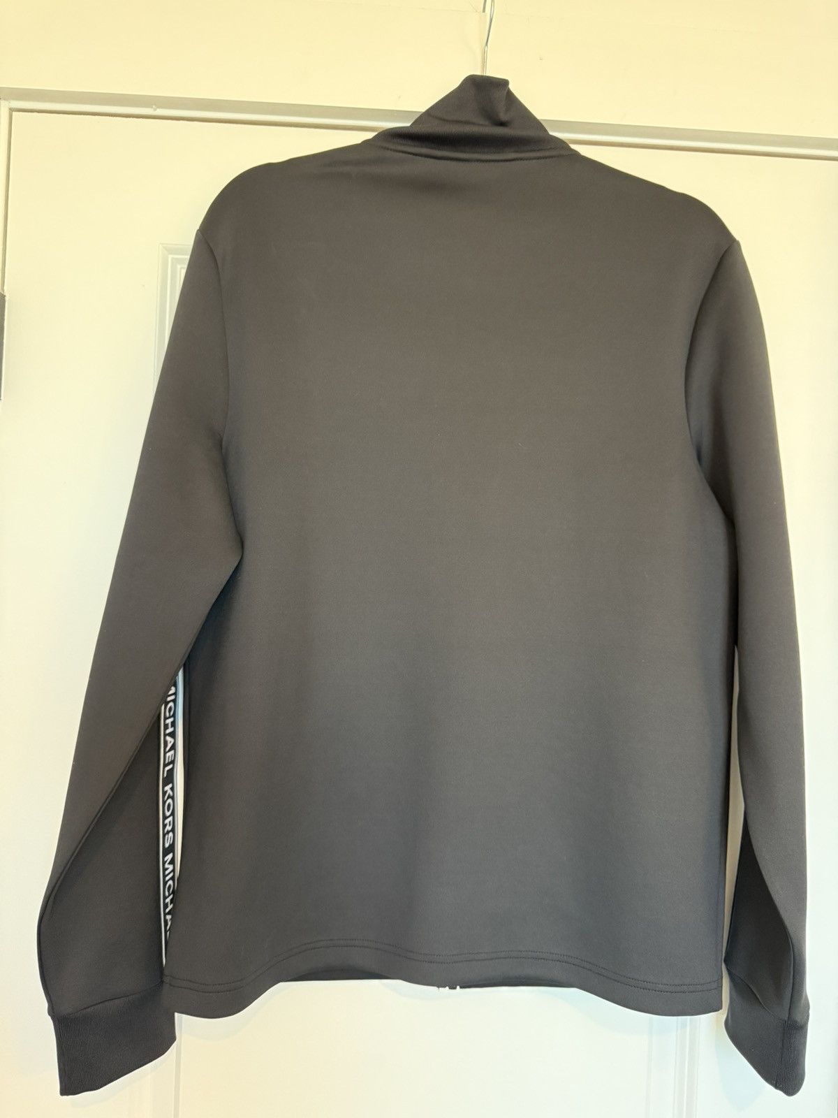 Michael Kors MK zip Size US M / EU 48-50 / 2 - 5 Thumbnail