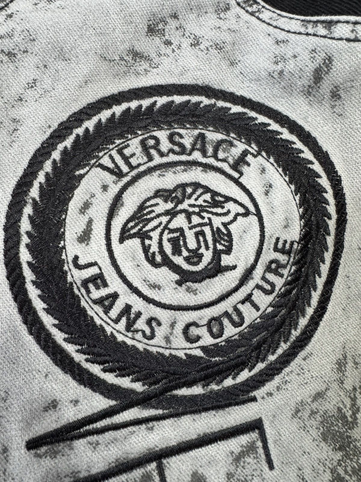 Versace Versace Jeans Couture Vintage 90S Big Logo Cowboy Jeans 30 Size US 30 / EU 46 - 7 Thumbnail