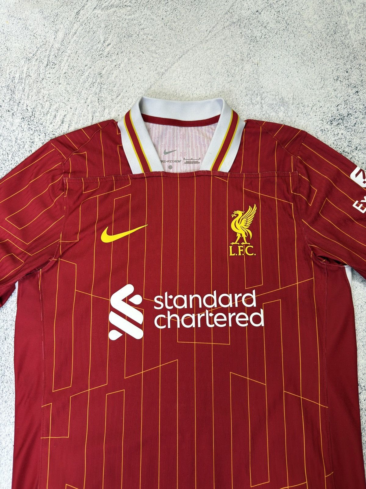 Nike Nike Liverpool 2024/25 Home Football Shirt Soccer Jersey Size US M / EU 48-50 / 2 - 4 Thumbnail